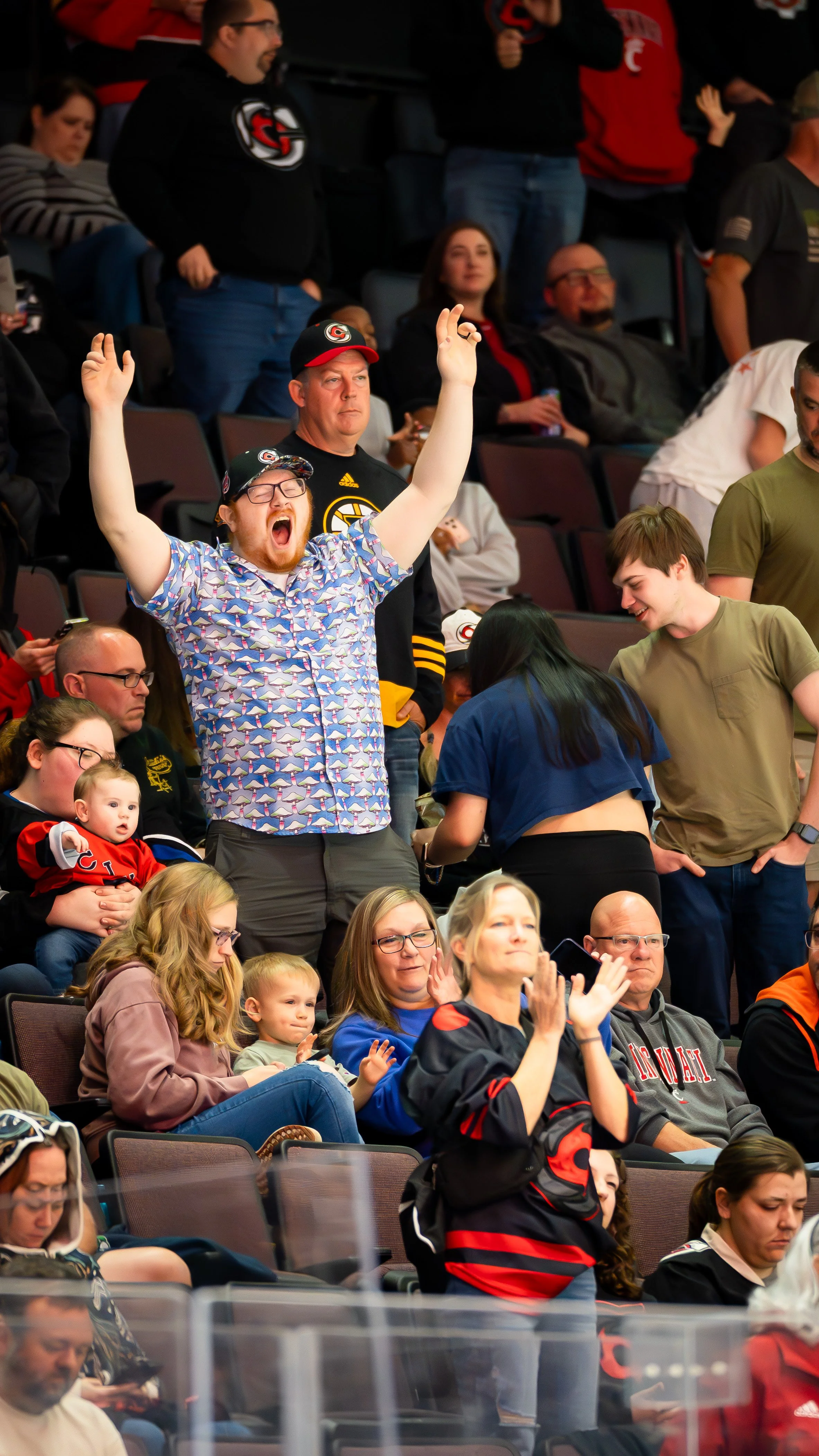 crowd-103.jpg