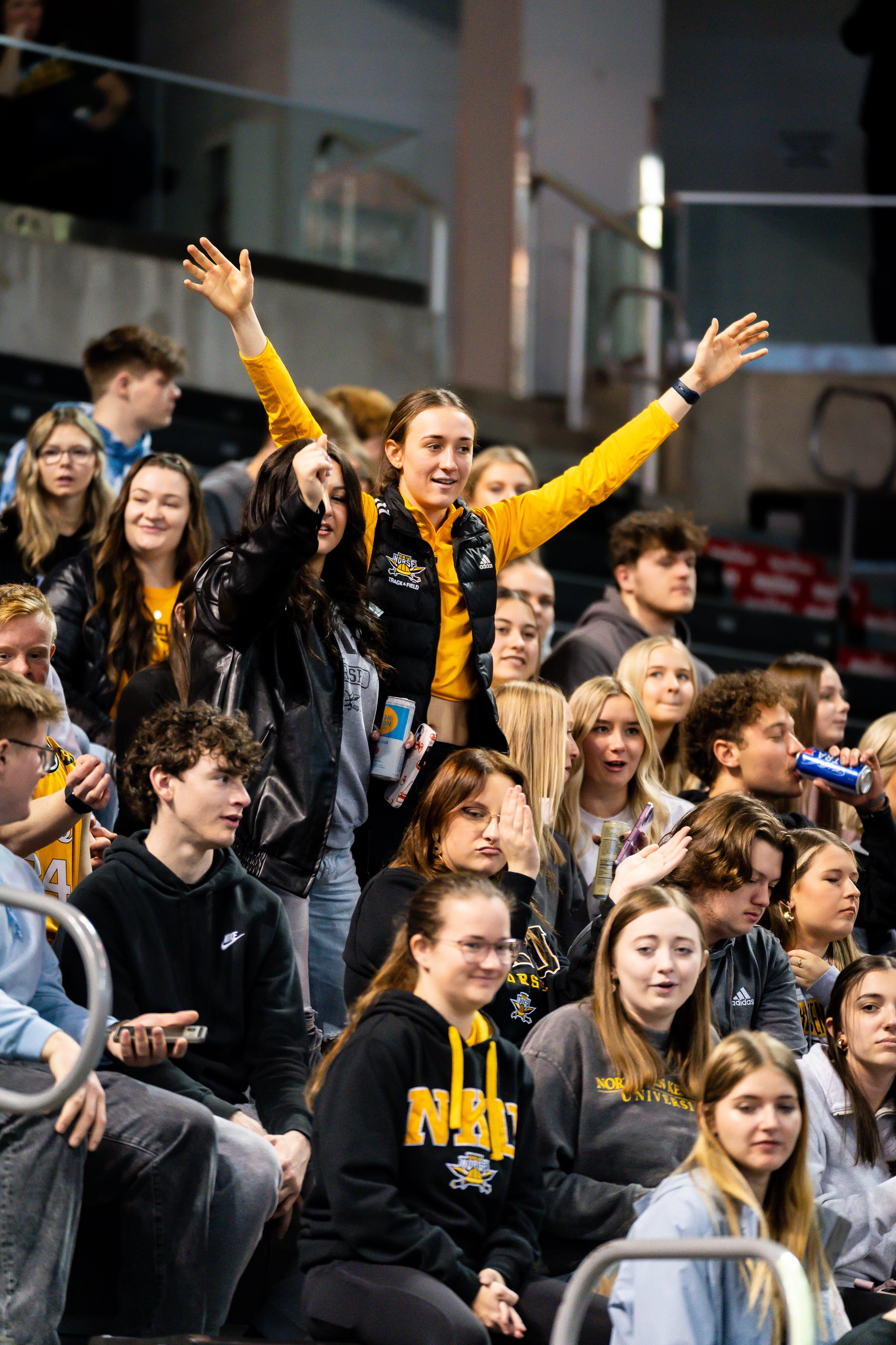 Crowd-32.jpg