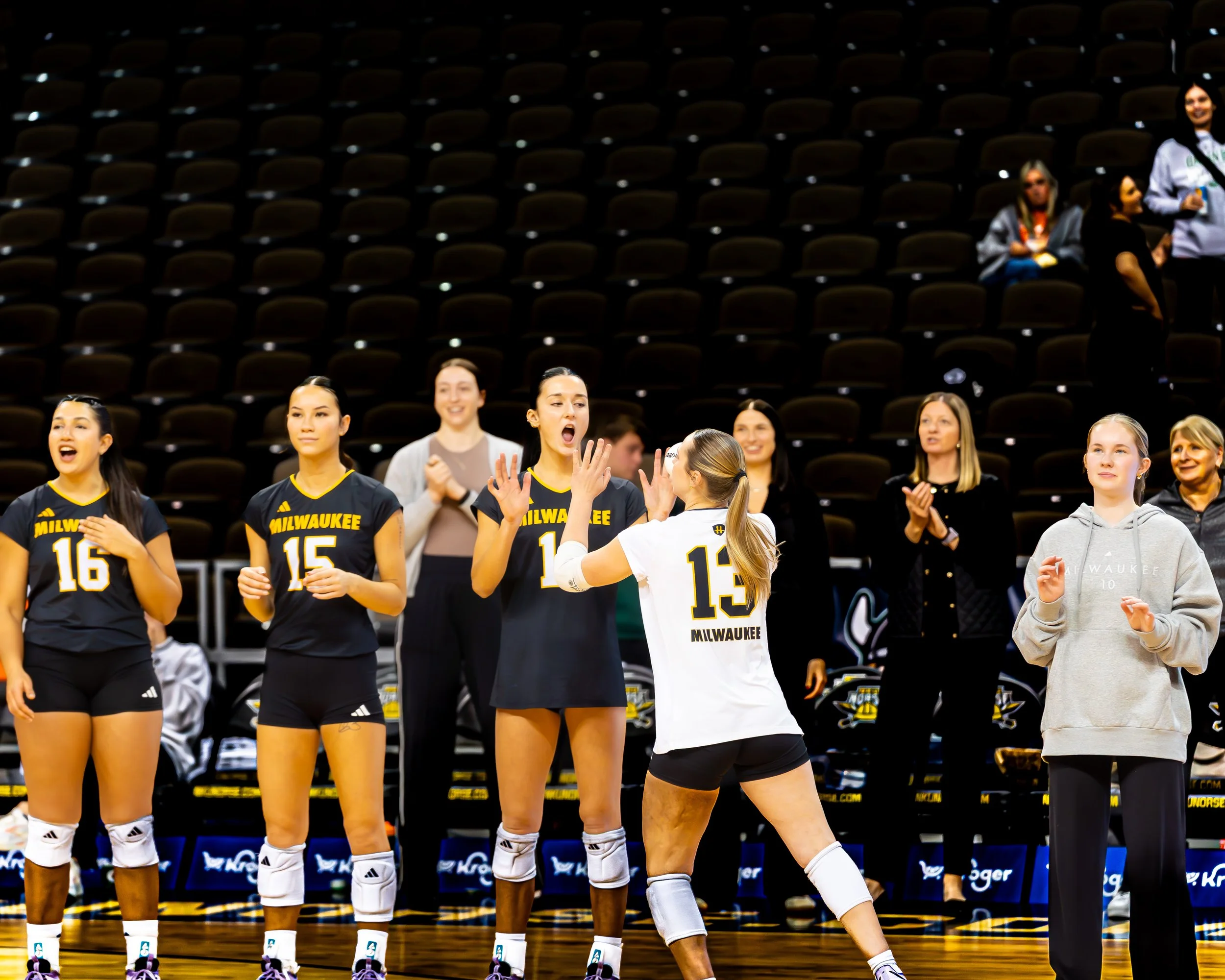 friday game2-028.jpg