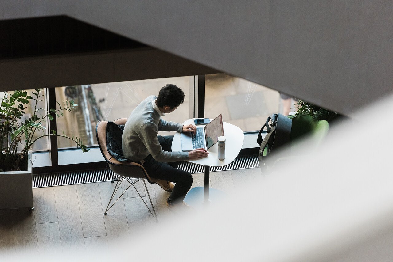 Data-driven prosperity: the shift from GDP to multidimensional wellbeing indices