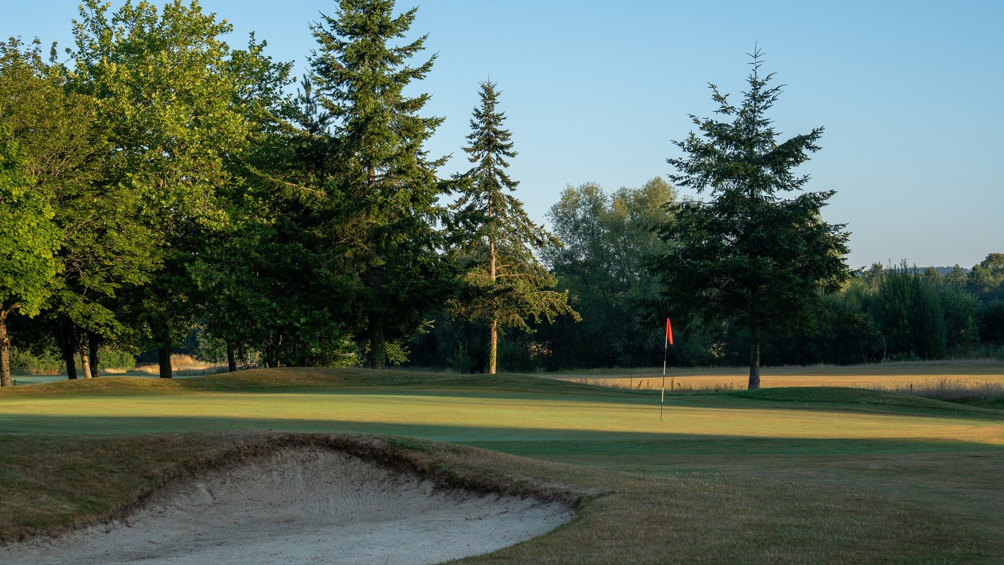 Looking for a different kind of gift this season? 🎁 Treat yourself to a round at Worldham before the year is out. Book your tee time now.

https://bit.ly/WorldhamTeeTimes