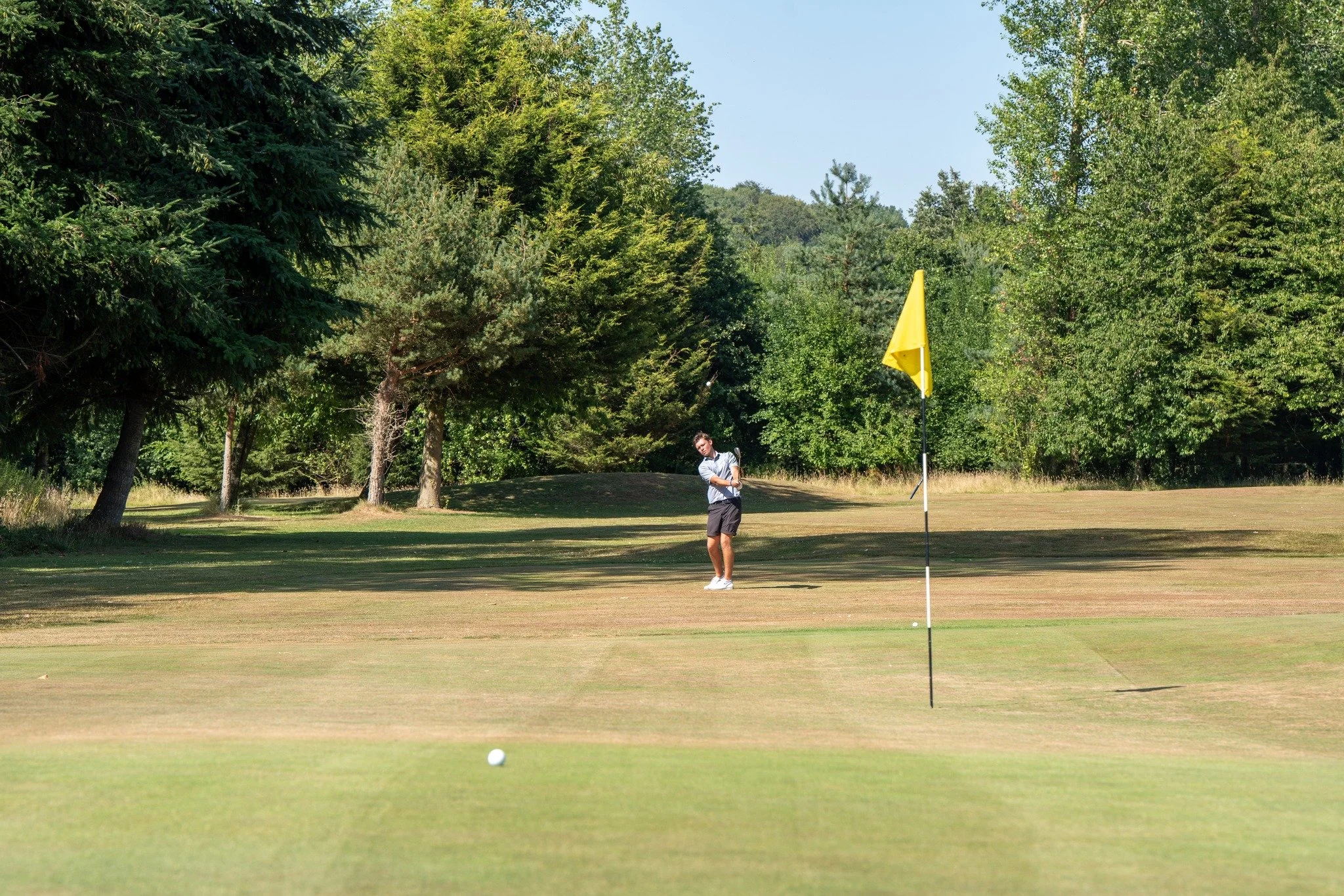 Winter golf has its charm &mdash; but what&rsquo;s your favourite season to play? 🍂🌞⛳ Tell us when you prefer to hit the fairways and why!