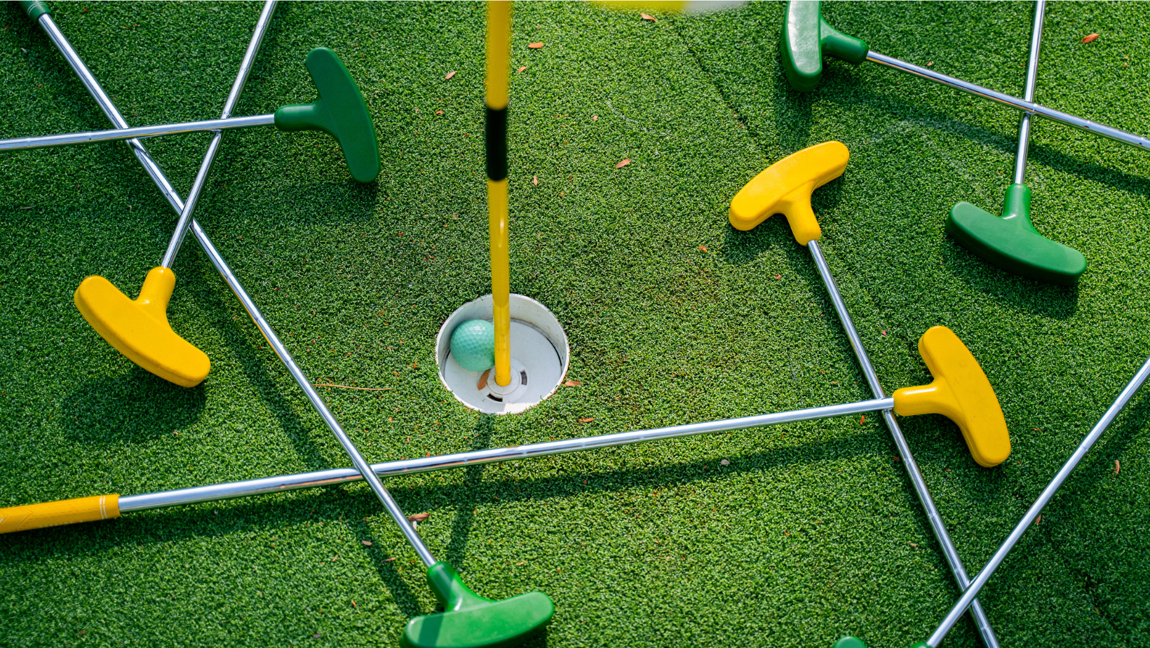 Crazy Golf in Alton: Prices, What To Wear and Visit Time