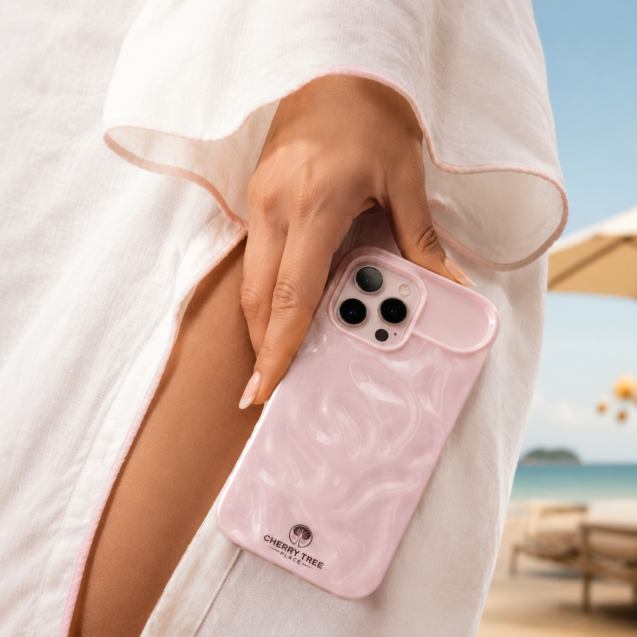 Luxury blush-pink case by the sea.png