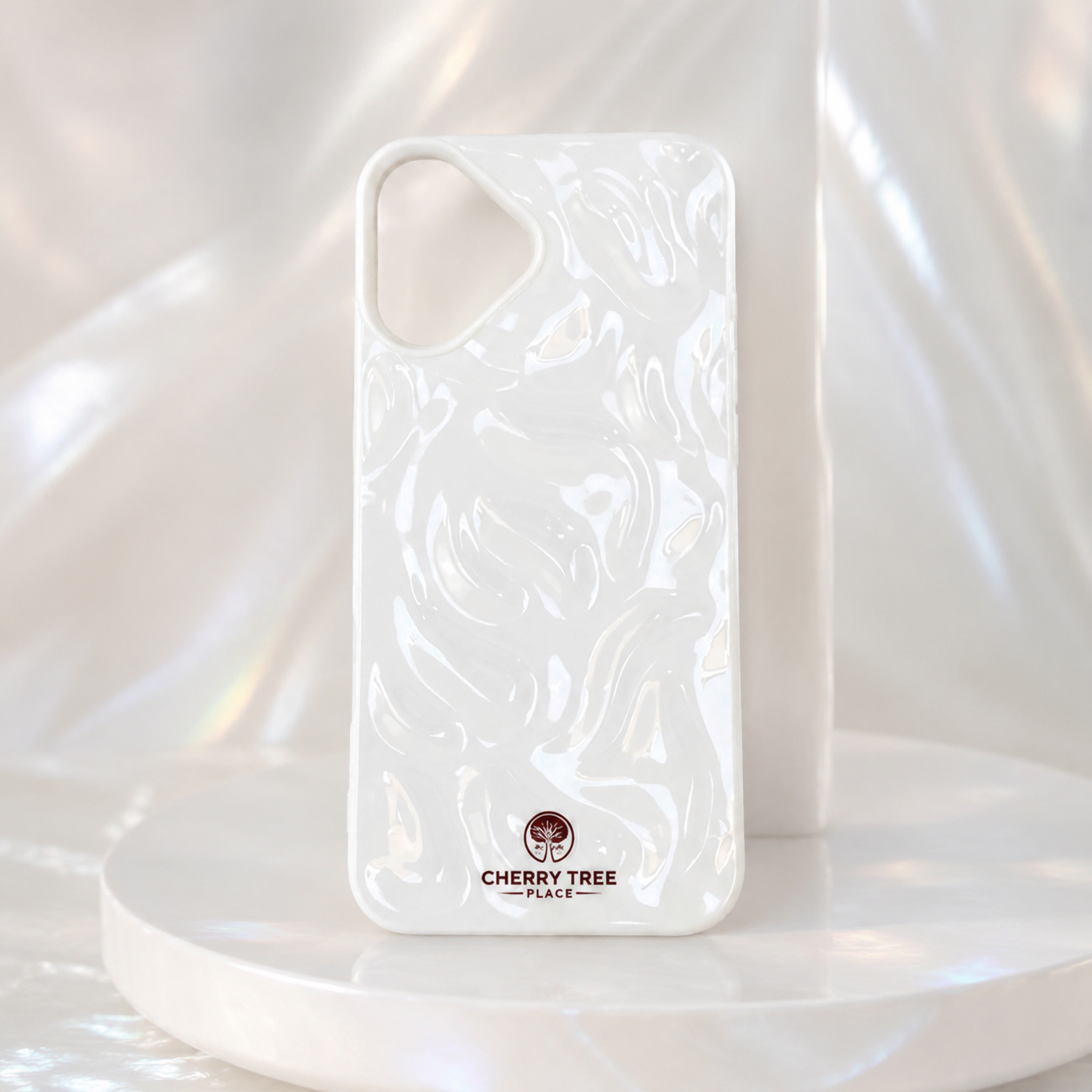 Pearlescent Ripple Case on a Pearl Plinth.png