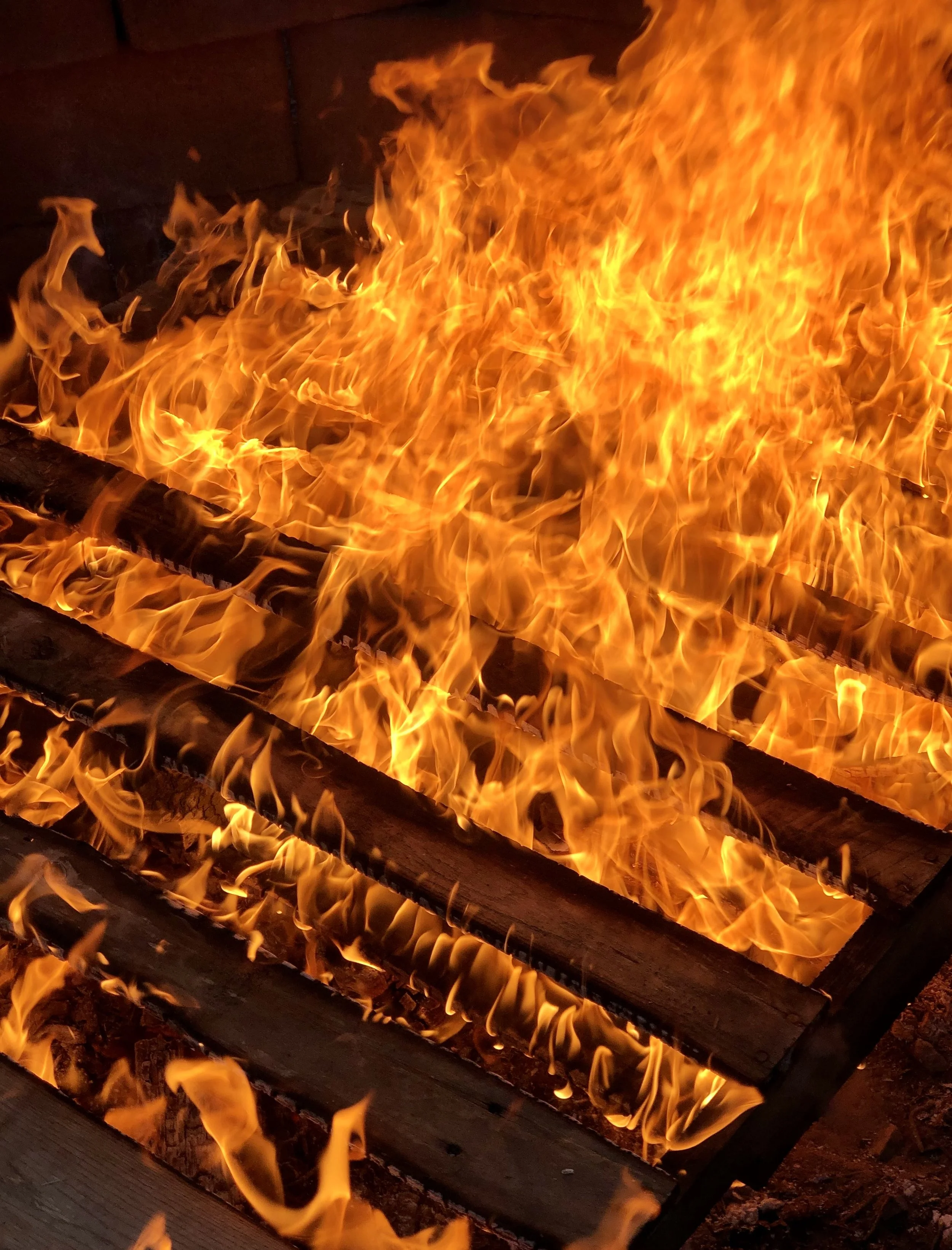 No, “Burning It Off” Doesn’t Clean Your Grill. Here’s Why.
