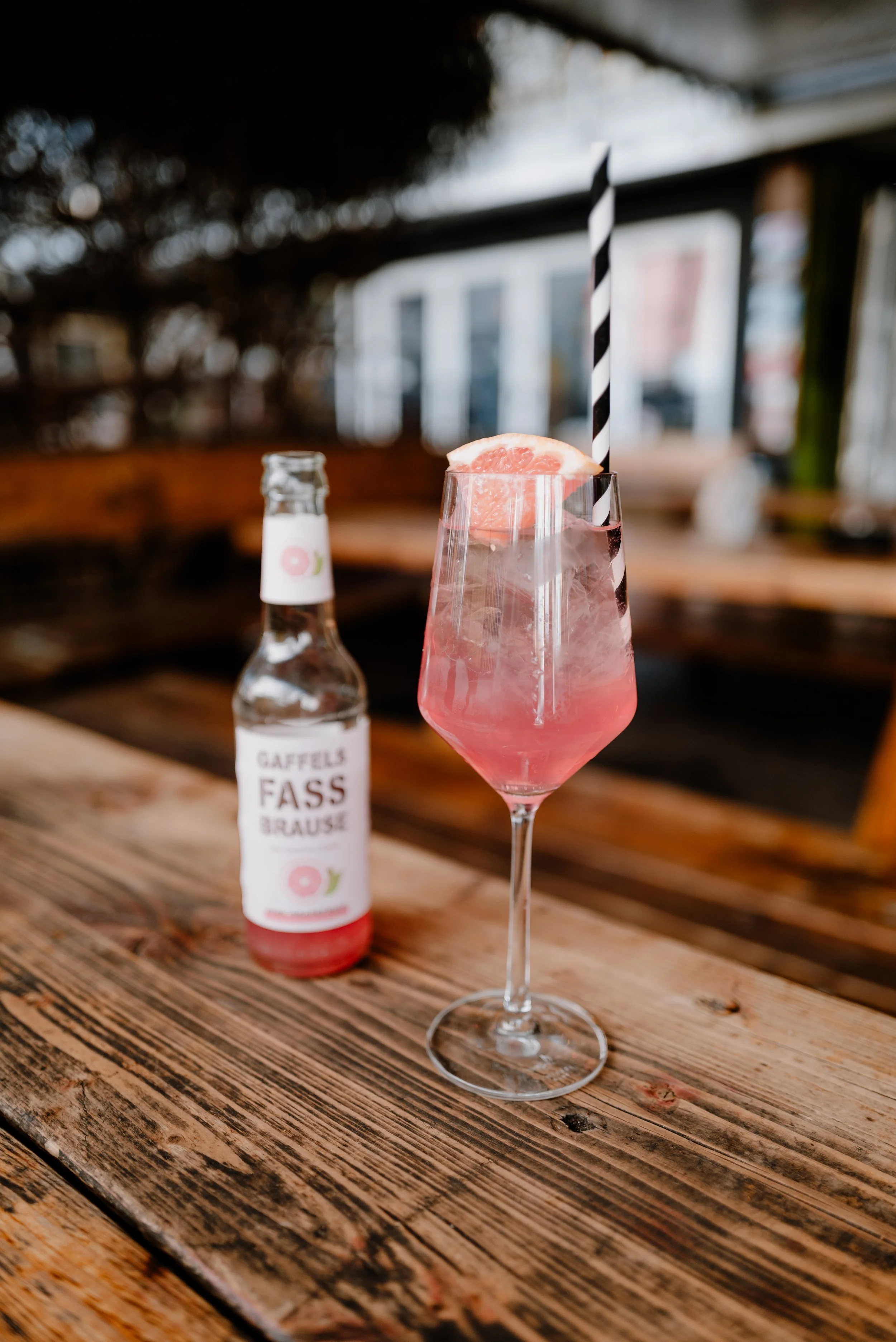 Fassbrause-Pink-Grapefruit-Pink-Summer-Spritz_3.jpg