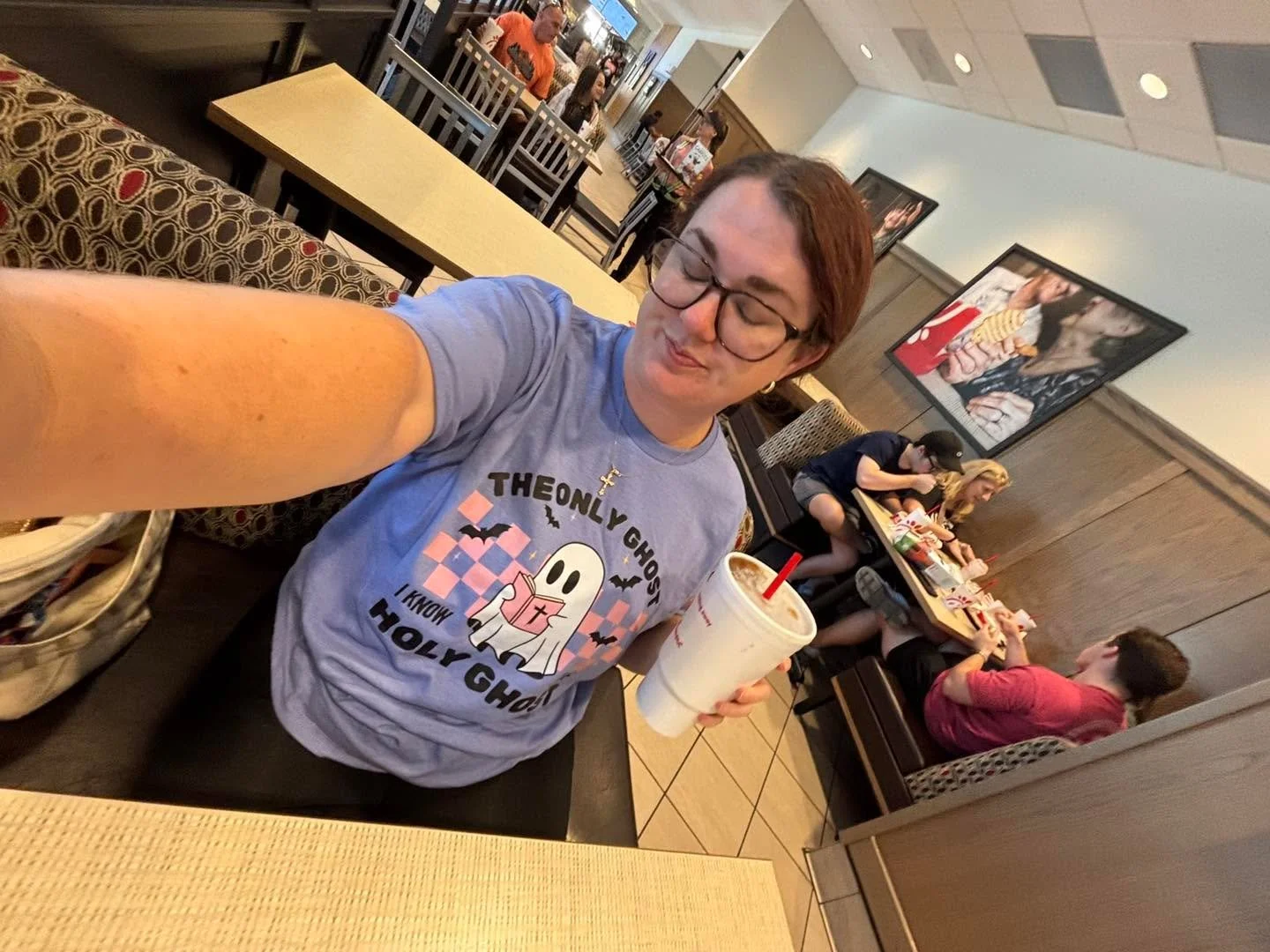 Forecast: a frightfully cute Halloween ahead&hellip; and we&rsquo;ve got just the shirt for it. 
🌧️👻 Sneak peek of what&rsquo;s brewing at Raindrop Co.