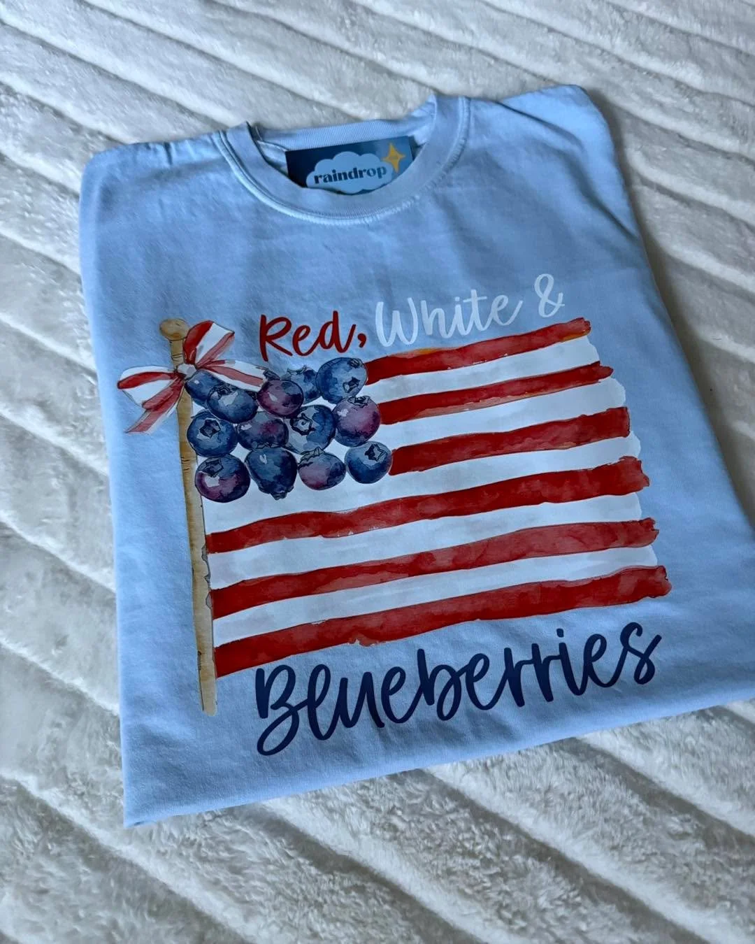 Faith, family, freedom &mdash; and blueberries 🫐🍓❤️🤍💙

#charliekirk #redwhiteandblue #RedWhiteAndBlueberries #redwhiteandblueberries #christianapparel #christianapparelbrand #christiantee #faith #faithoverfear #christian #ShopSmall #SmallBusiness