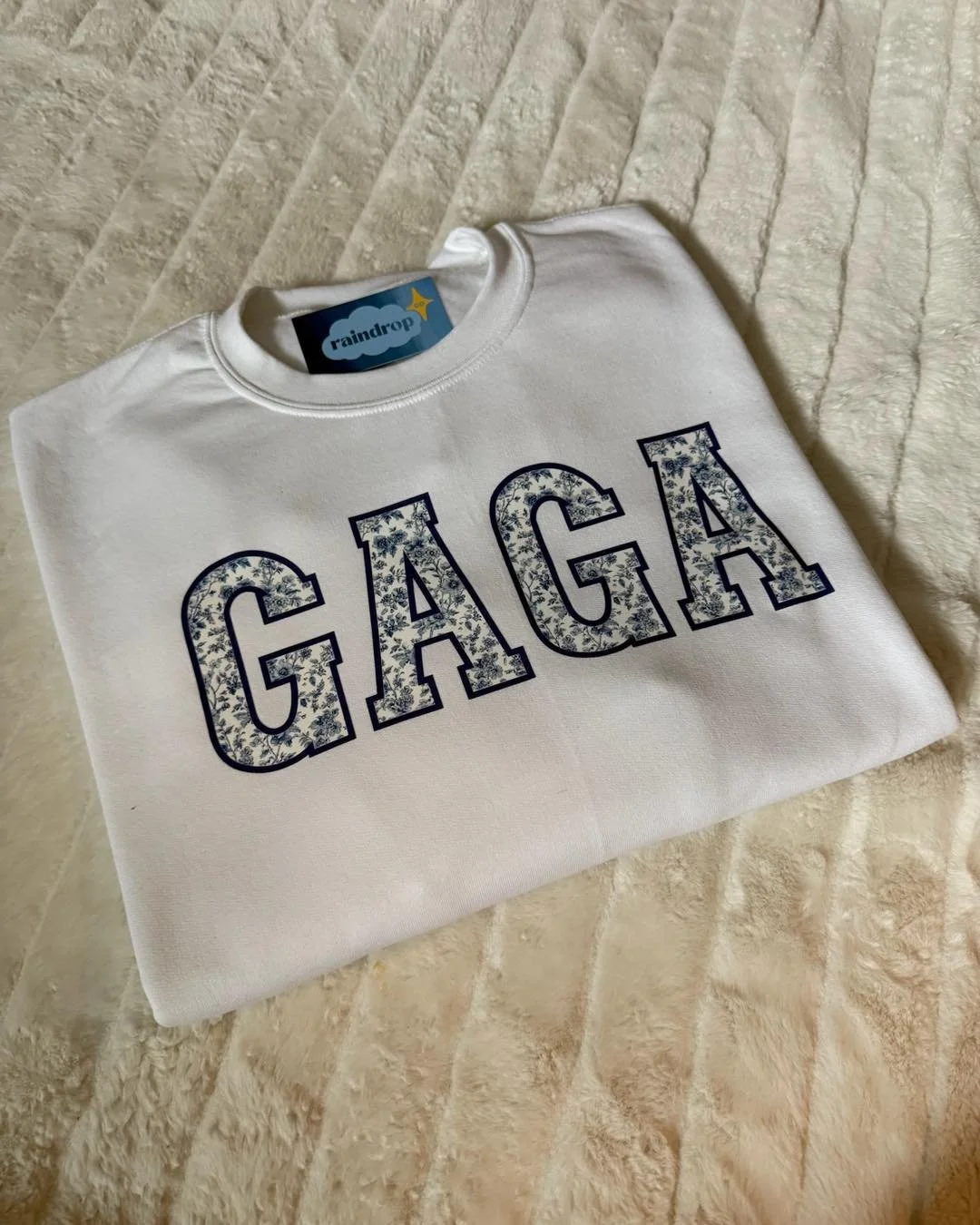 We&rsquo;re so close to 300 🤍
To say thank you, once we hit 300 on both Instagram and Facebook, we&rsquo;re doing a little giveaway &mdash; something cozy, thoughtful, and very Raindrop Co. 🌦️
Make sure you&rsquo;re following us on both platforms a