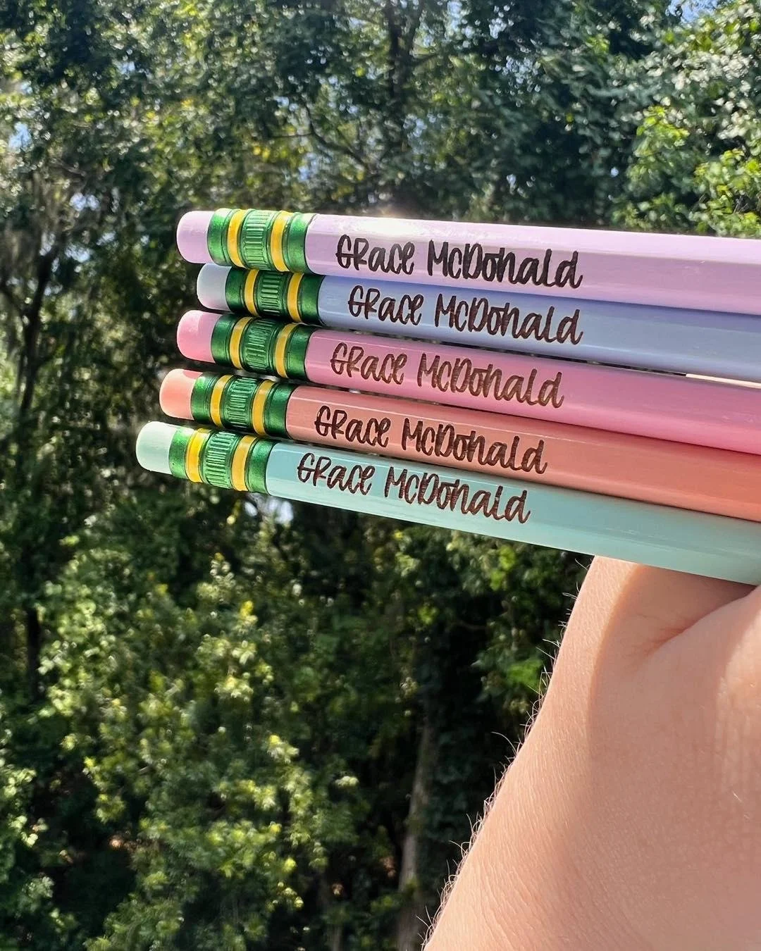 You can never have too many pencils ✏️😉
Especially when they&rsquo;re personalized.

A simple, thoughtful gift for the teachers who always have one tucked behind an ear&hellip; or mysteriously missing by lunch 🤍

Order here: https://www.theraindrop