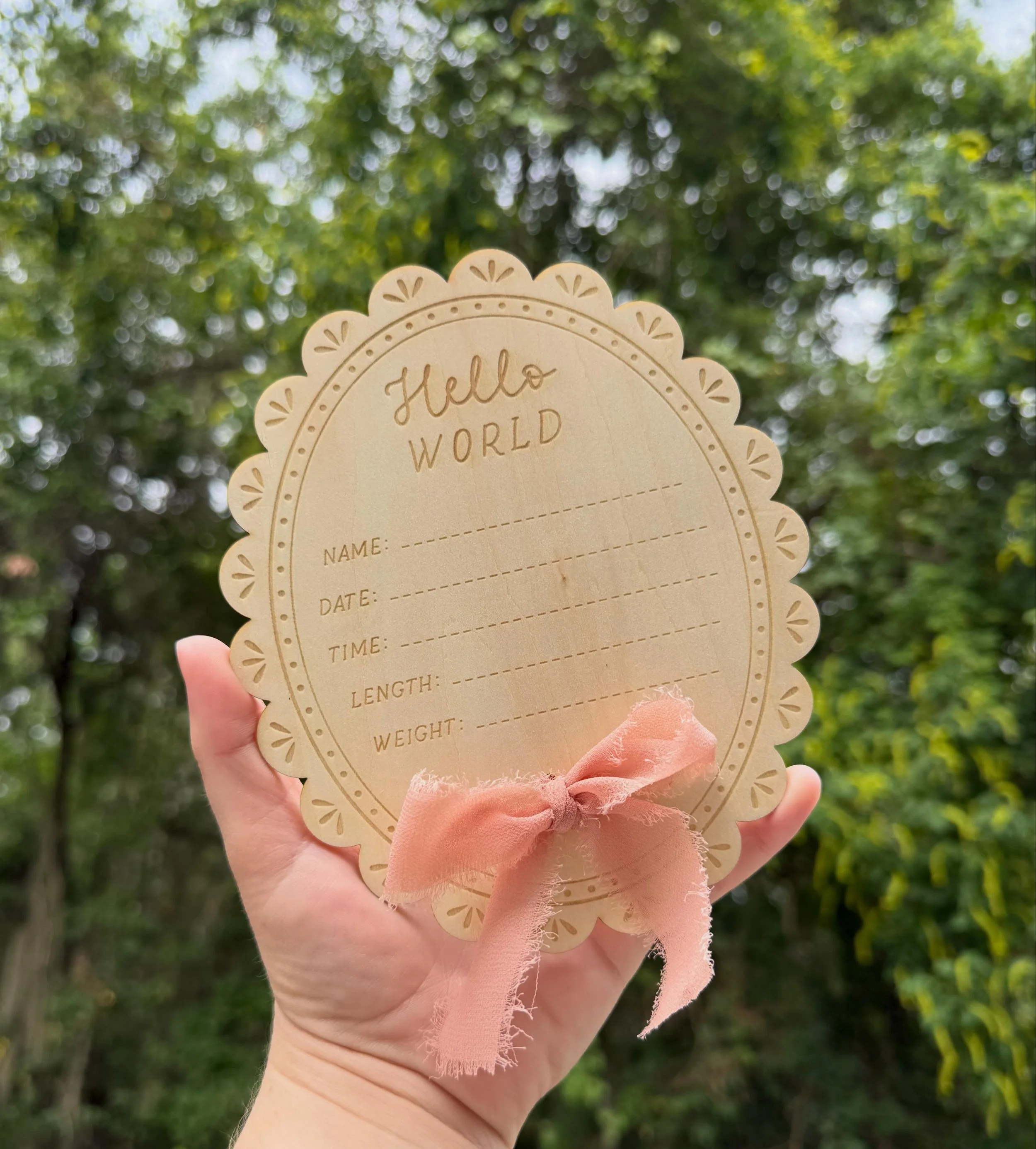 Capture every precious detail of baby&rsquo;s arrival with this handmade wooden birth announcement keepsake 🤍 Perfect for hospital photos, nursery decor, and memories that last forever ✨