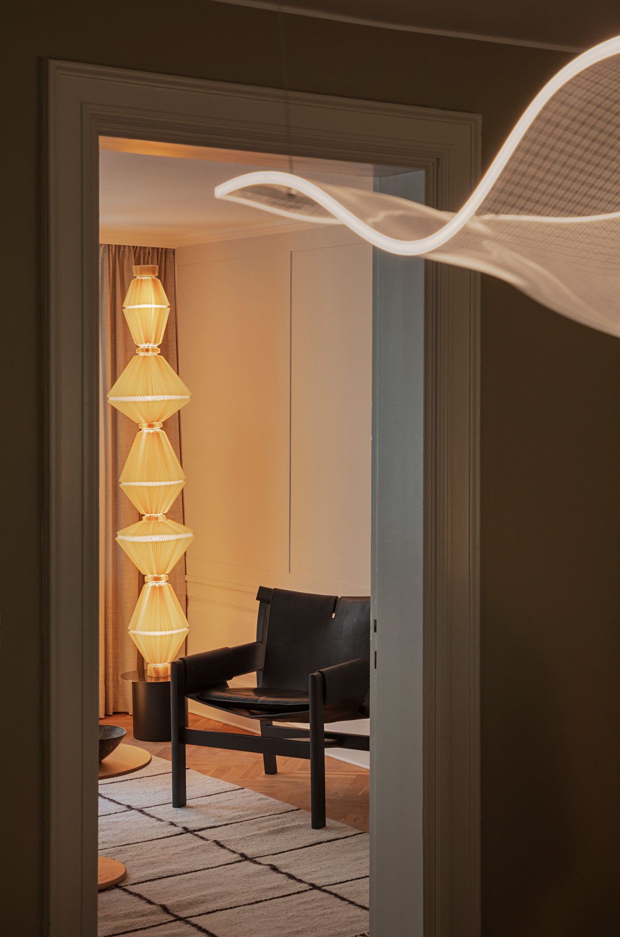 Ariake_x_Parachilna_Apartamento_Secreto_by_Irina_Boersma_02.jpg