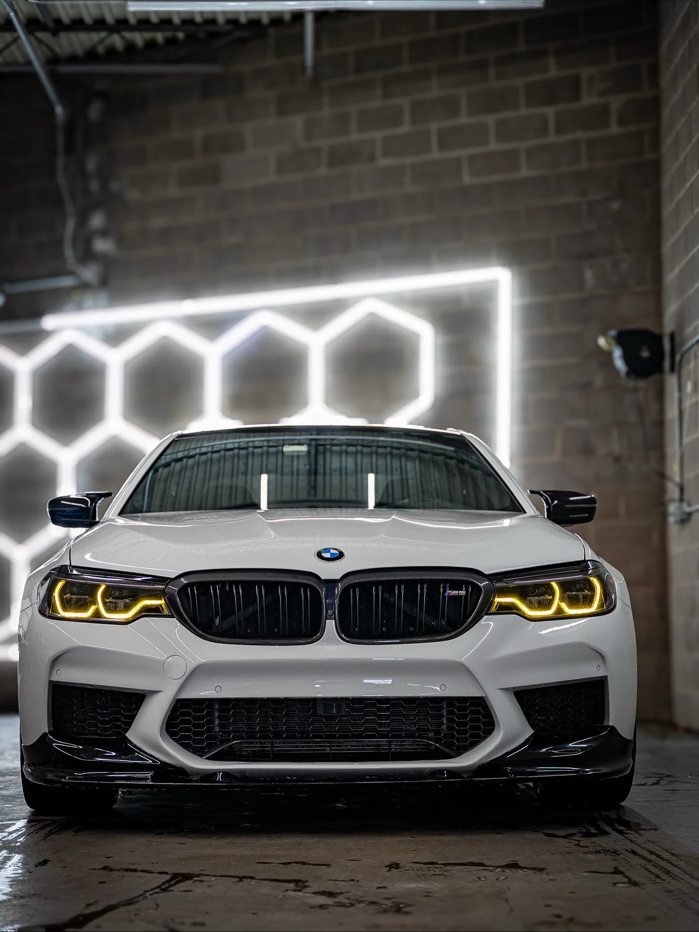 In &amp; Out Maintenance Mode for this BMW M5 🖤
Back in the bay for a full refresh &mdash; deep interior clean, crisp exterior maintenance wash, and all the small details brought back to life.
Keeping this M5 looking sharp every mile of the way.

Bo