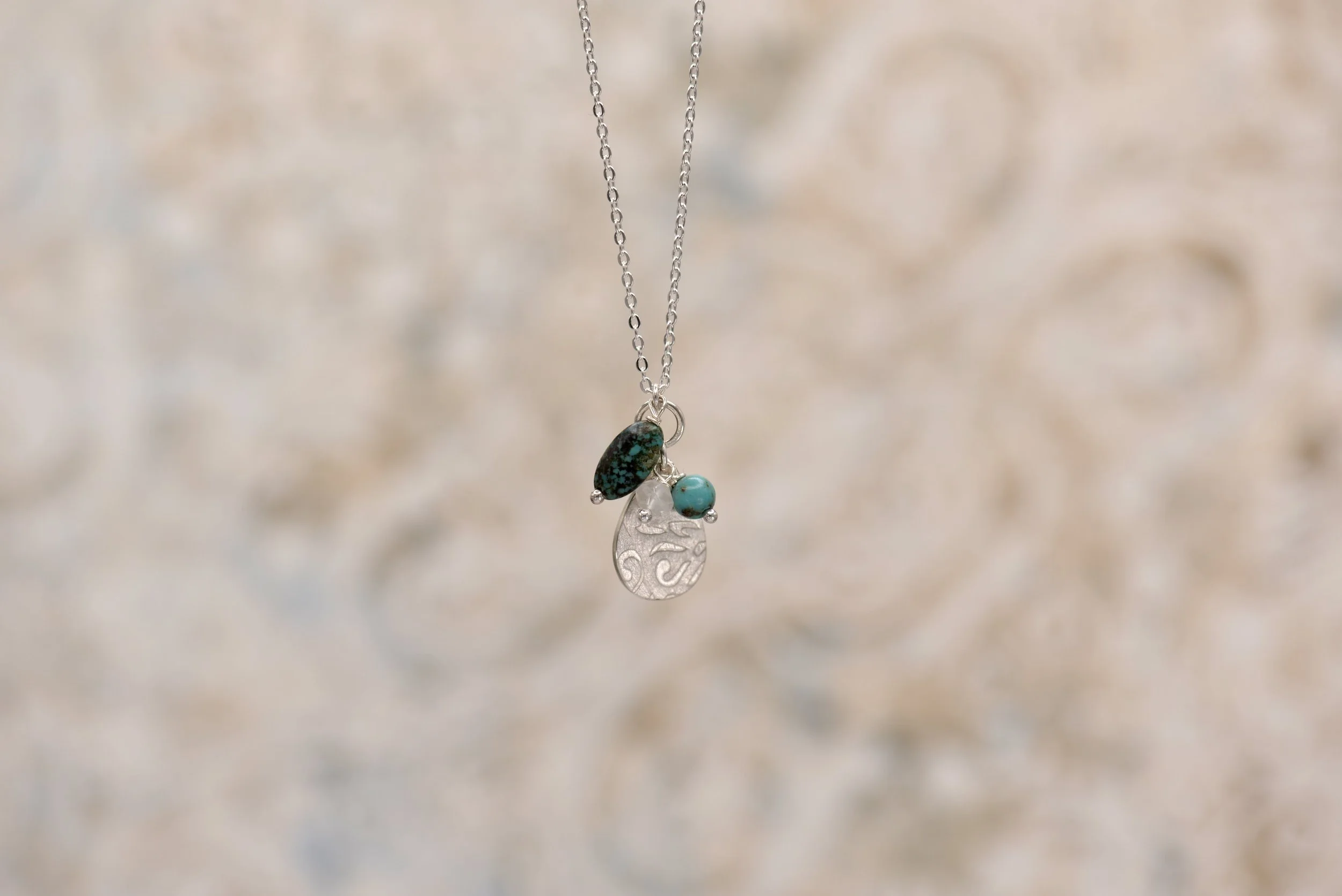 sally-de-lasteyrie-jewellery-jade-silver-necklace-min.jpeg