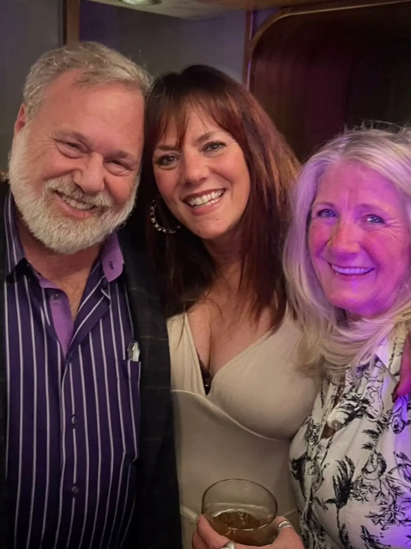 Meet Tammy & Steve Mora✨
Founders and owners of Metropolitan Culinary Services, the incredible management company behind every food and beverage experience at the Hollywood Burbank Airport — and the reason @dmbackyardbarandeats Diane Mina&r