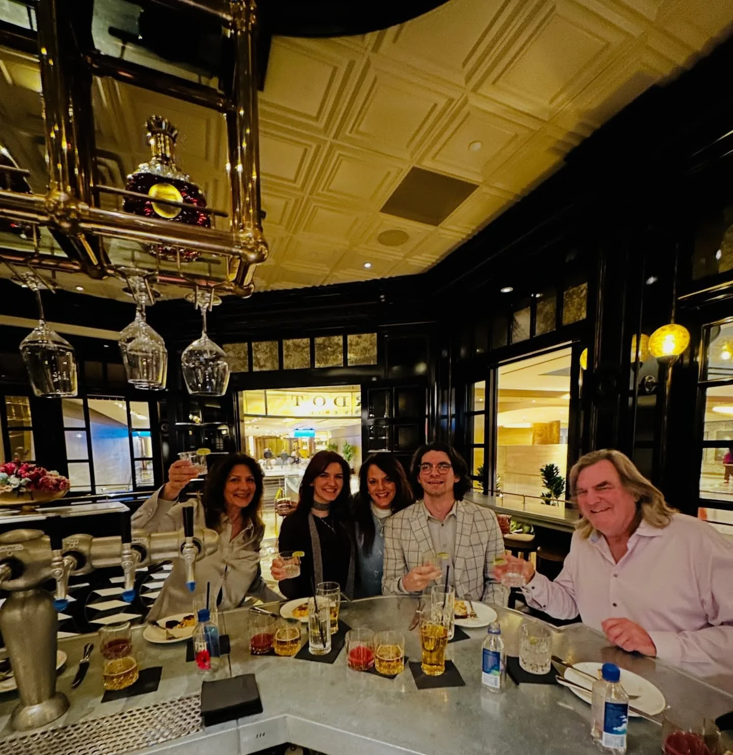 It was one of those nights you wish you could bottle &hellip; The Mina dine around in our lively hospitality city ✨

From Bardot, to Michael Mina, to Orla and StripSteak, the incredibly talented and kind staff welcomed us with warmth, kindness, love 