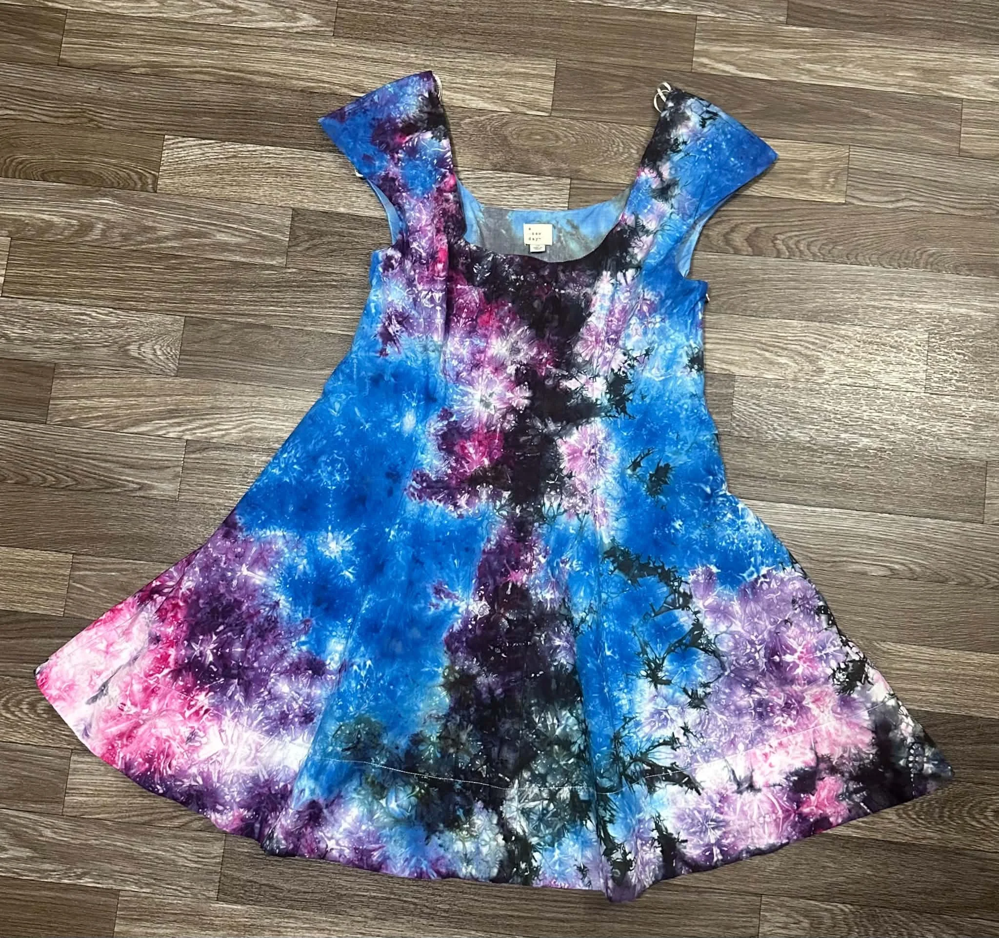 252cf47c-774d-4d93-a279-7588b20c650f.jpg