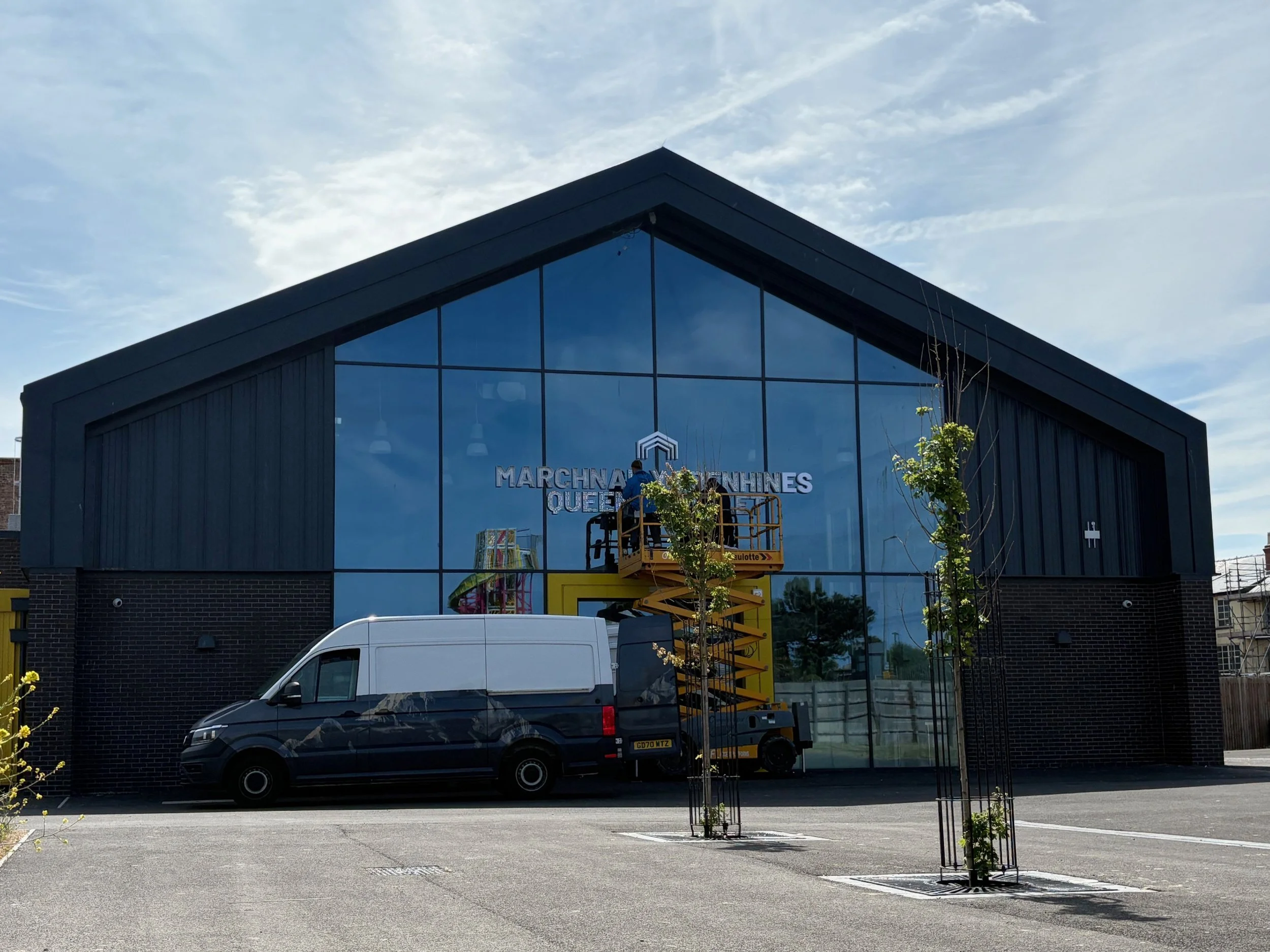 Rhyl Market - Scissor Lift 2.jpg