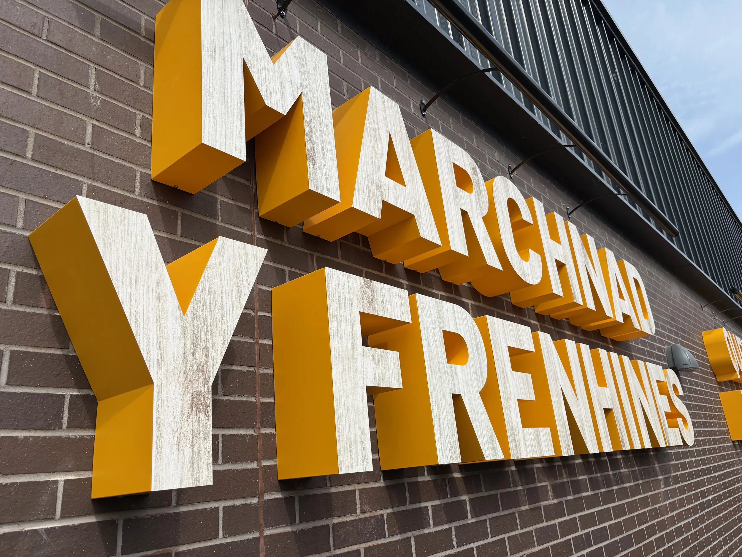 Rhyl Market - Wood Effect Letters.jpg