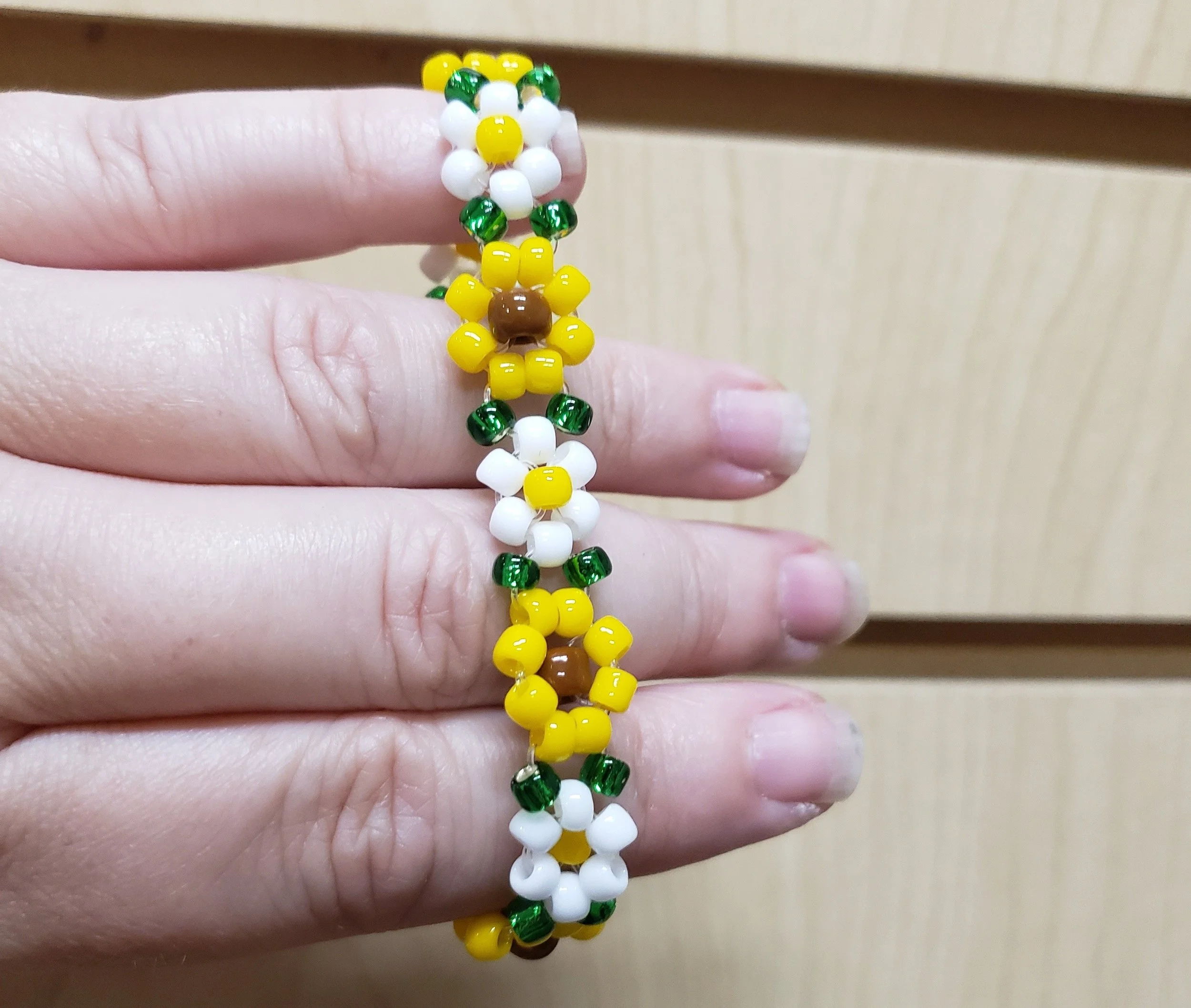 Daisy Chain Stretch Bracelet
