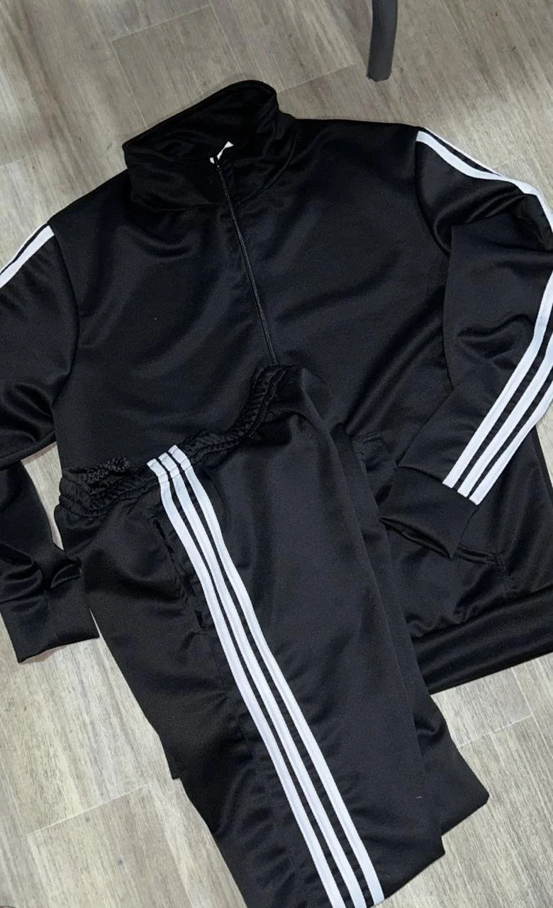 conjunto deportivo.jpg