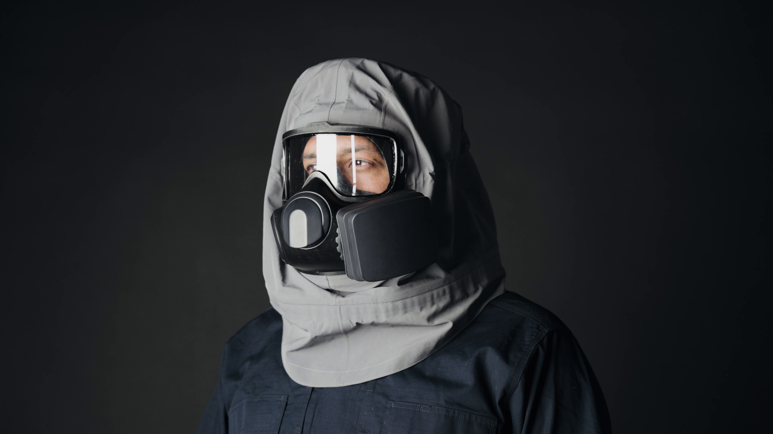 P100 Filter on User in Bearded Tactical Applications Mask - Law Enforcement