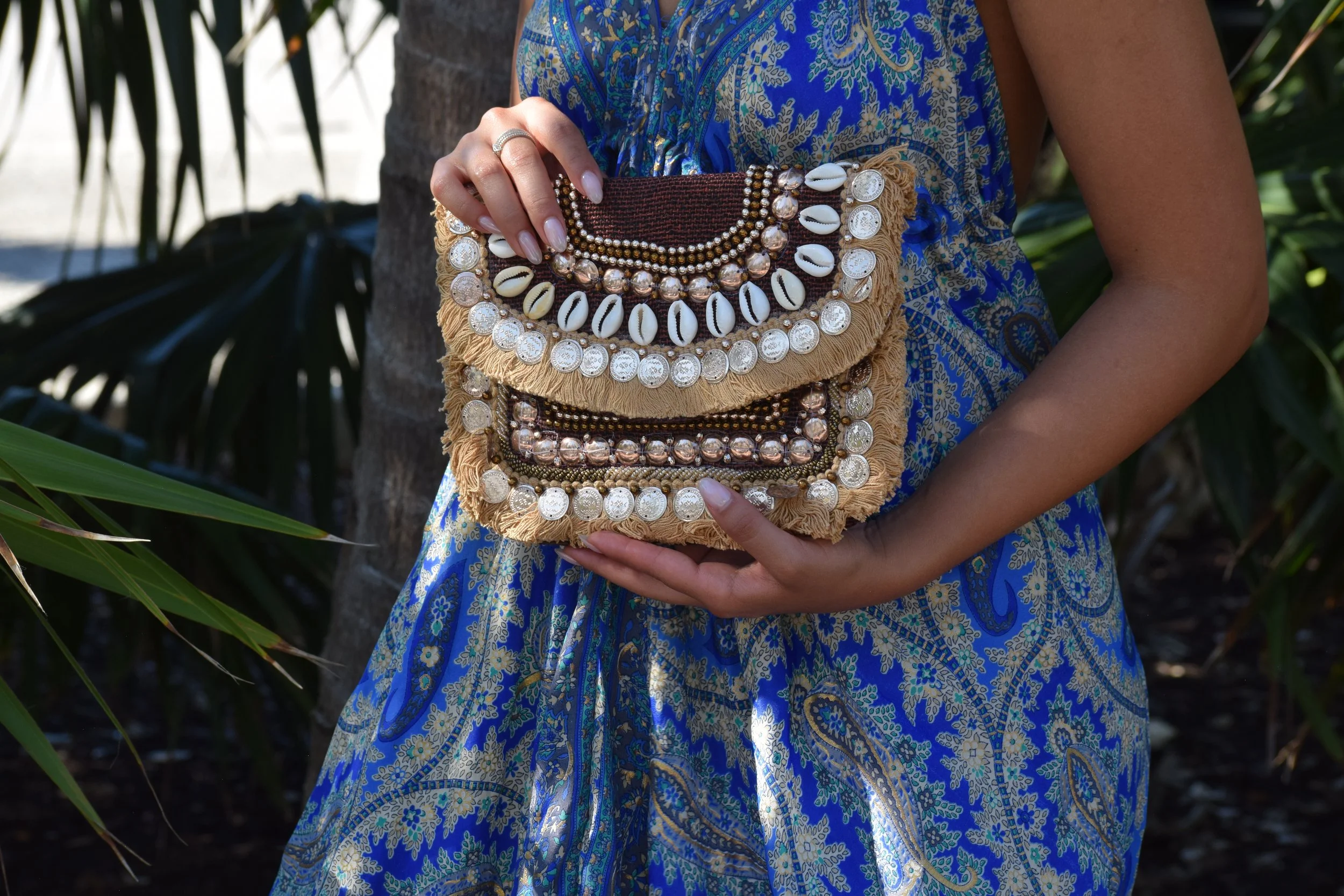 Puka Shell Clutch