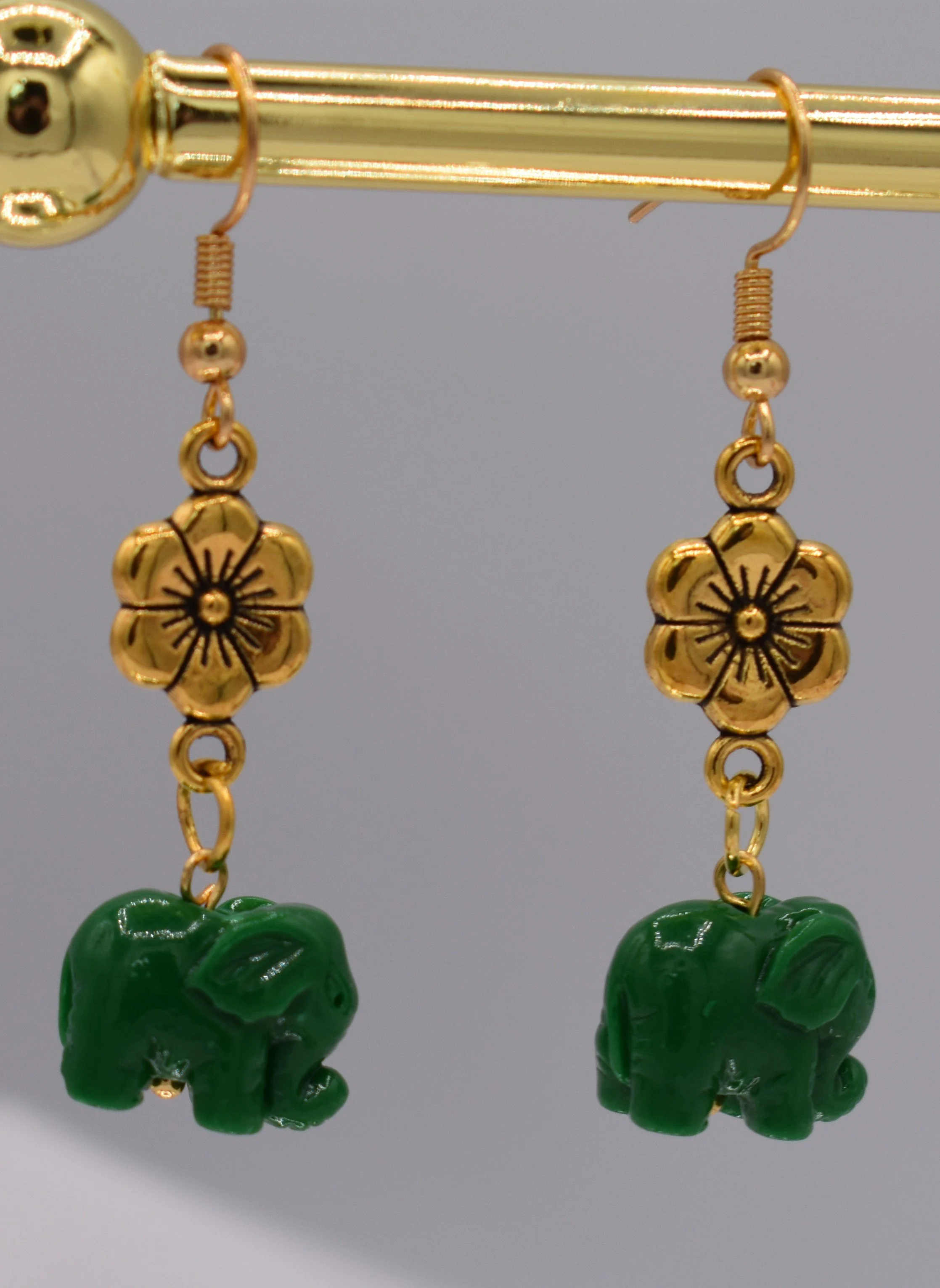 Dark Green Elephant_Stone.JPG