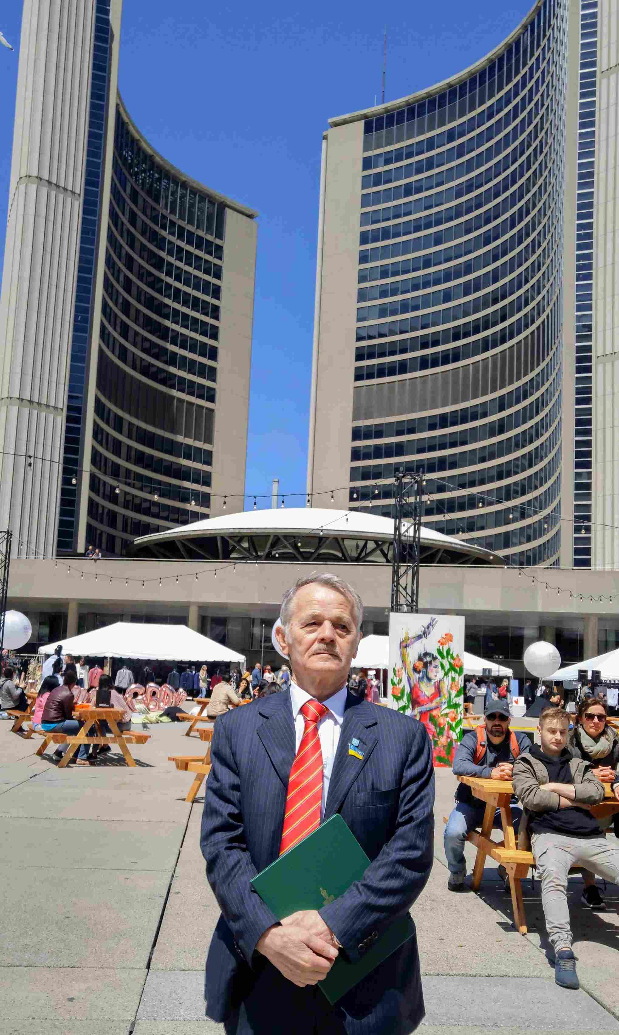 Mustafa Dzhemilev, leader of the Crimean Tatar people, joins the Canadian community in honoring Crimean Tatar Flag Day.