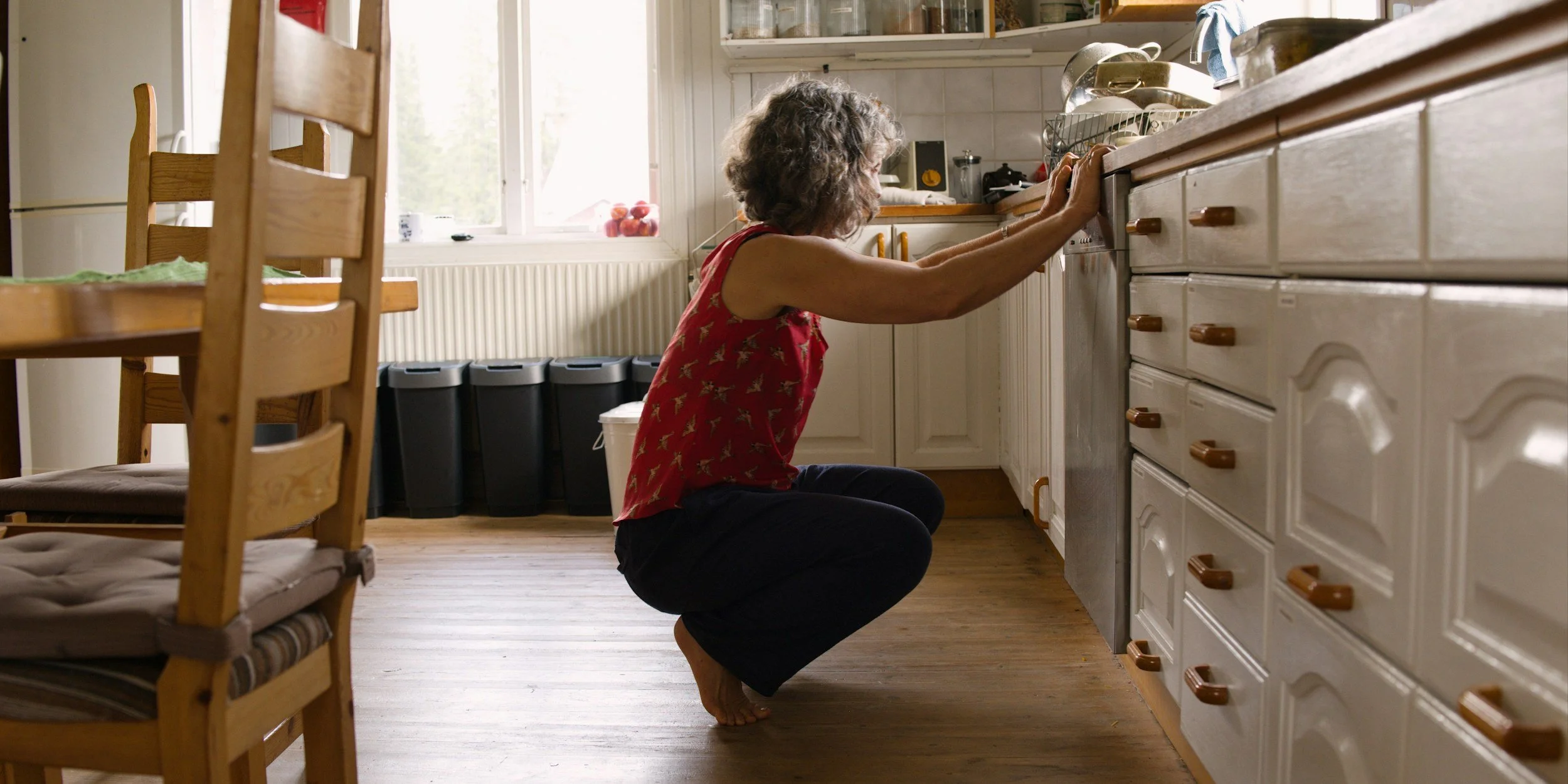 Resentment Isn’t About the Dishes: The Loneliness of Feeling Unsupported in a Relationship