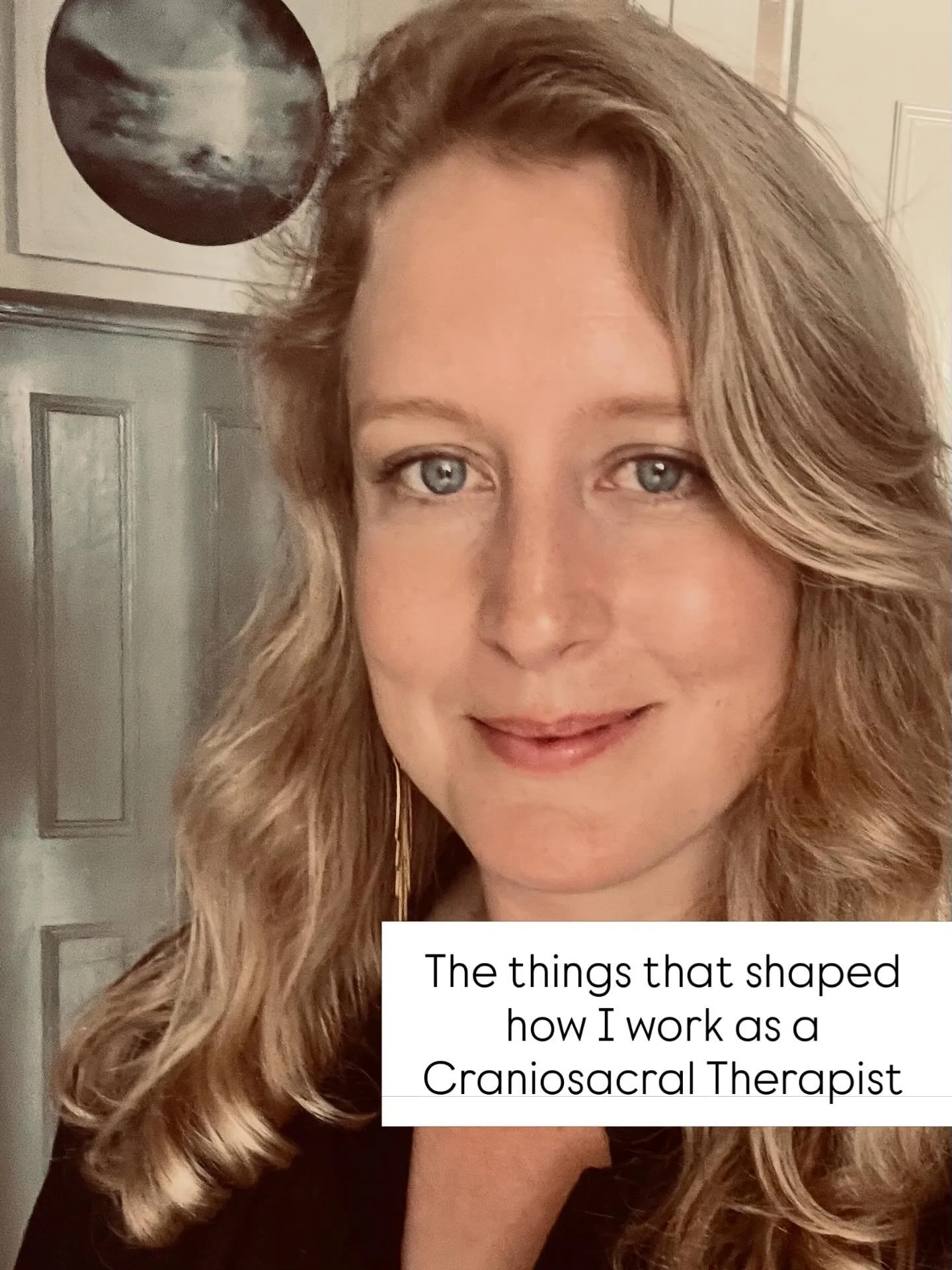 A few things shaped how I practise&hellip;

🌿 Being helped by someone who genuinely wanted me to get better.

It taught me that healing happens in relationship, through authenticity, presence and genuine compassion.

😞 Being told it was all in my h