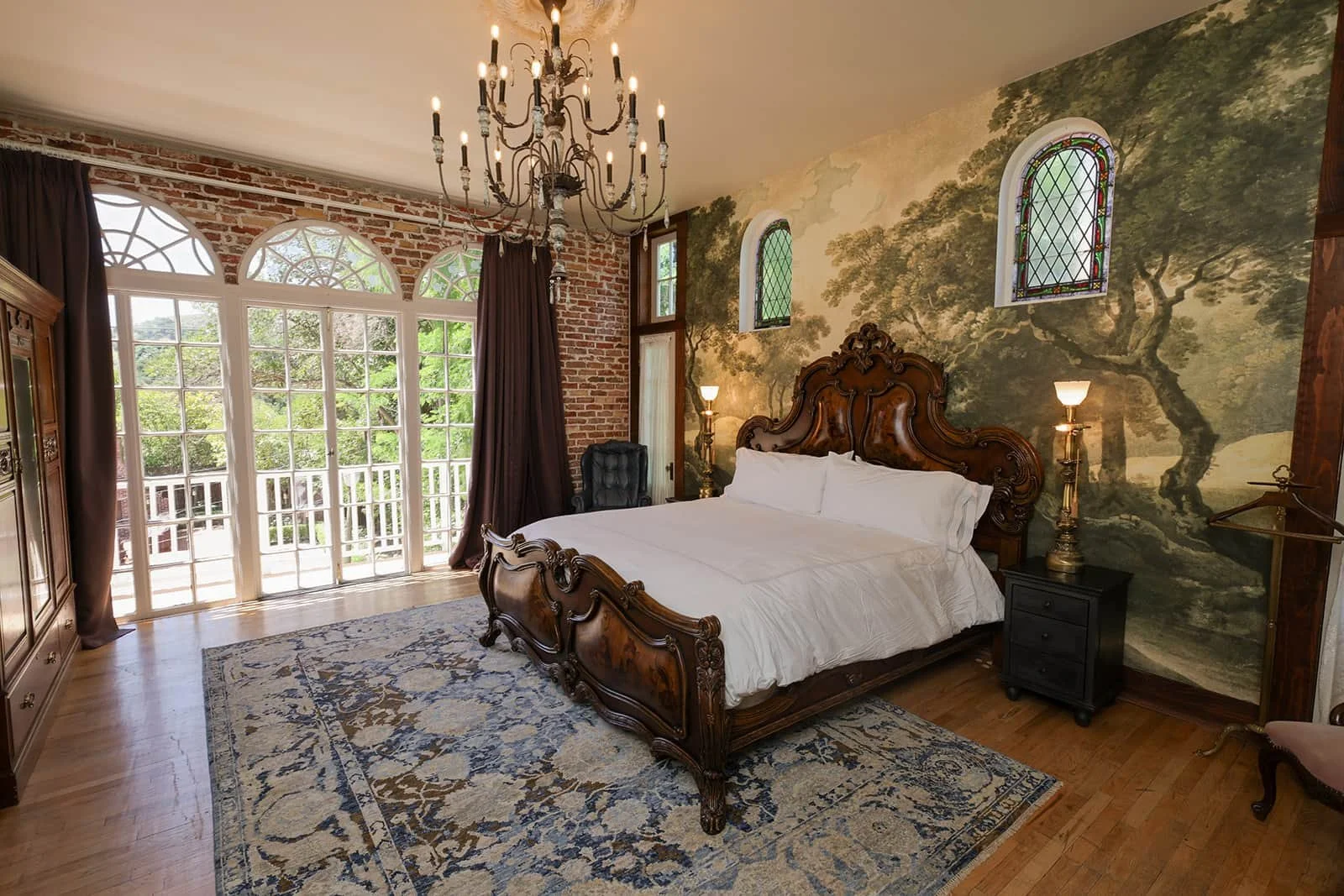Retreat Package + Governor's Suite