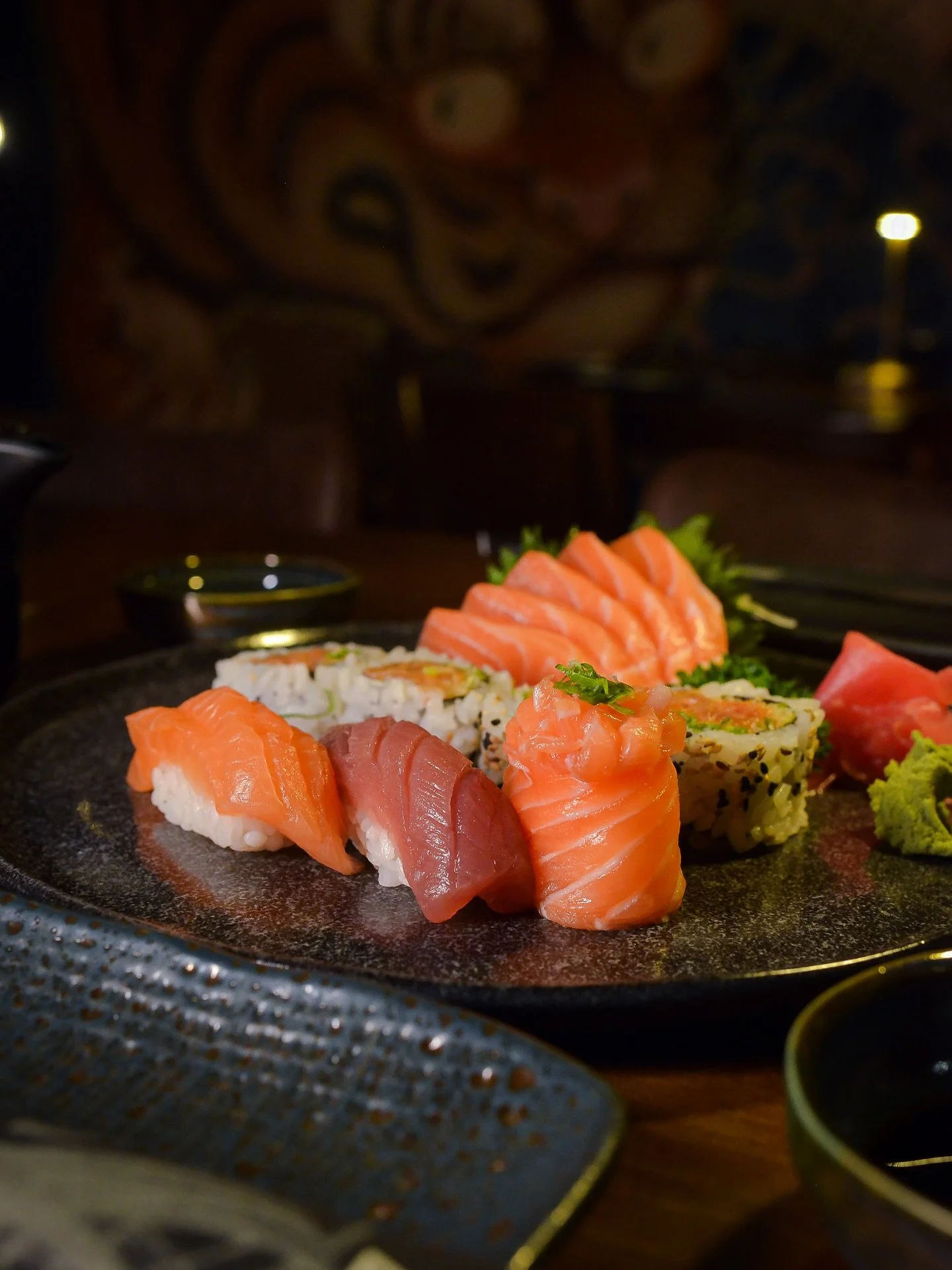 Hoje em dia, todo mundo busca comer bem &mdash; com qualidade e pre&ccedil;o justo.
No Nii, al&eacute;m de ingredientes frescos e iguarias selecionadas, voc&ecirc; encontra o corte certo: sashimis servidos no tamanho ideal, respeitando a tradi&ccedil