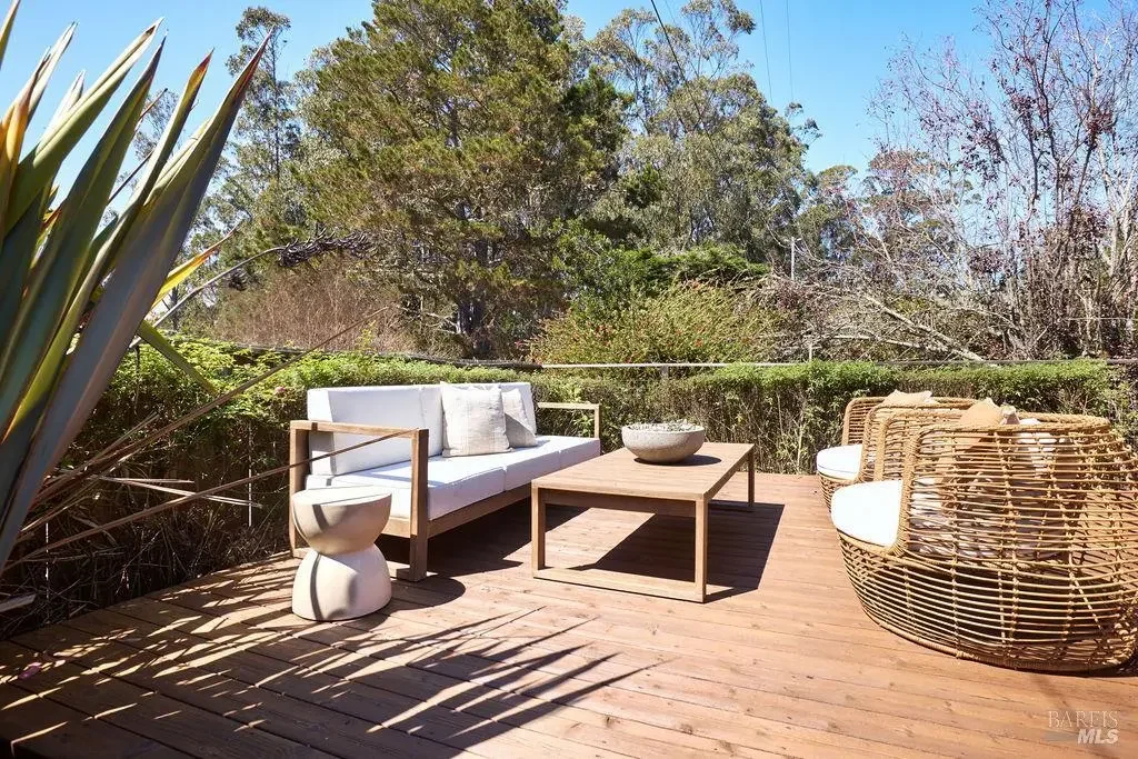 An image of the Cultural Center.