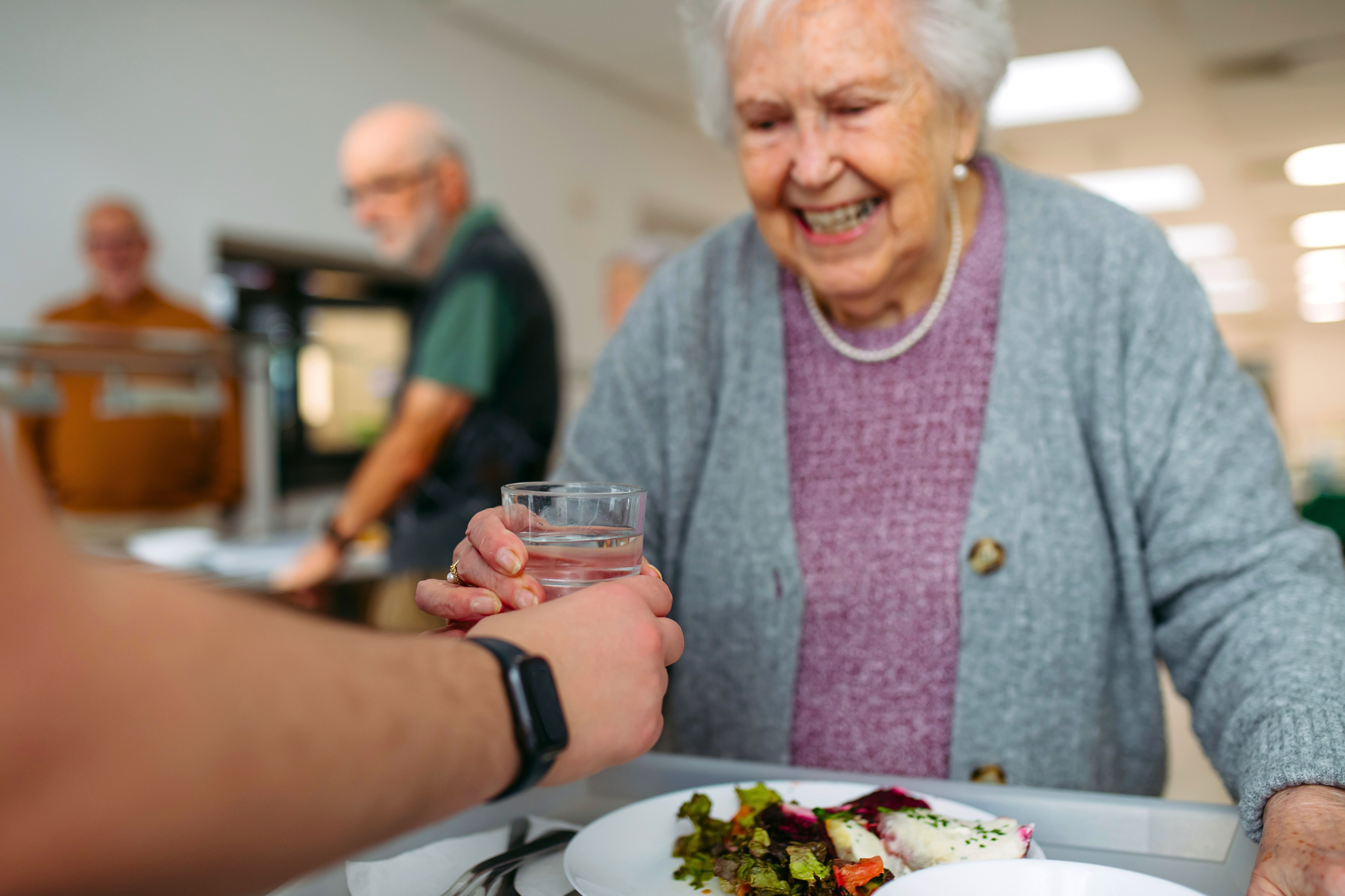Life Care Center of McMinnville Shows up as a Saturday Sponsor for their Community!