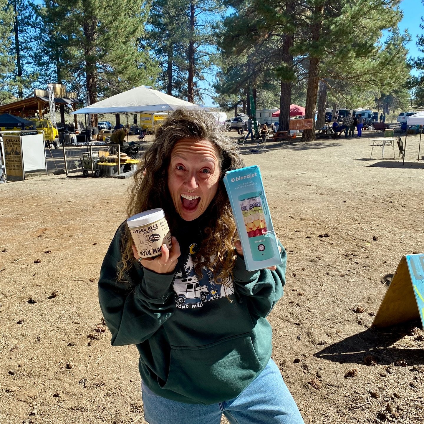 ✨Meet raffle winner Tina!✨ 

Huge congrats to this beauty who scored big @_northwestnomads 🥳 We teamed up with @rise2thrivetribe for this awesome raffle giveaway. They whipped up smoothies using our creamy, dreamy mylk concentrates. 💚 She&rsquo;s n