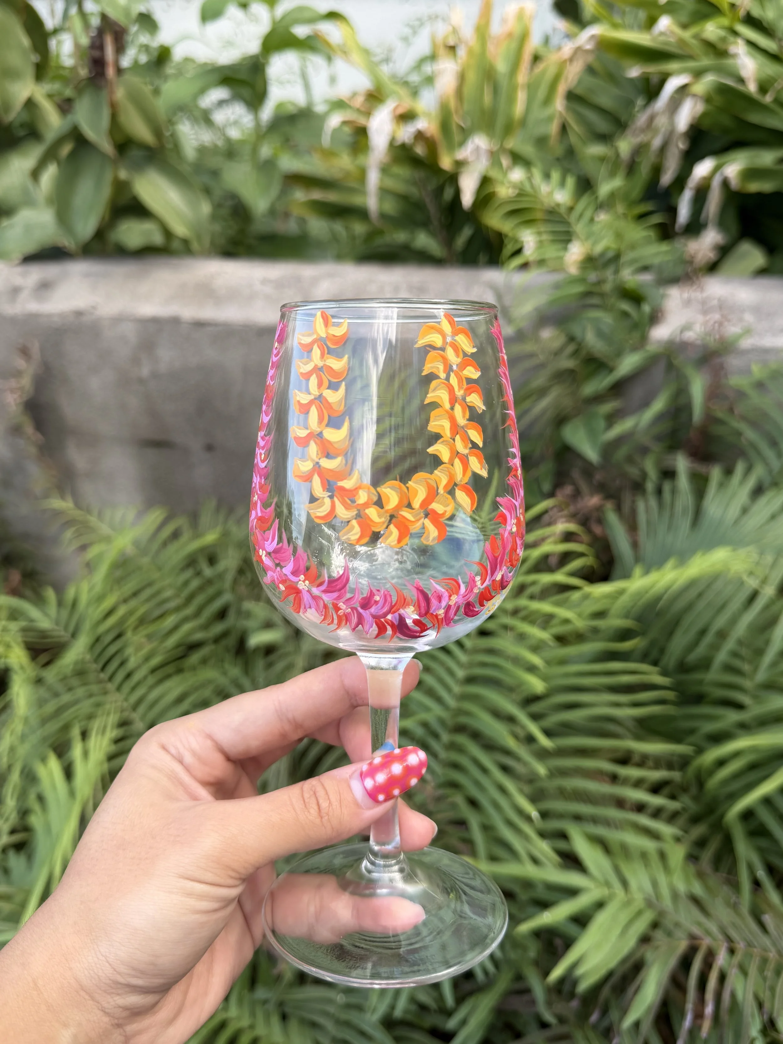 Puakenikeni and Bougainvillea Lei Glass