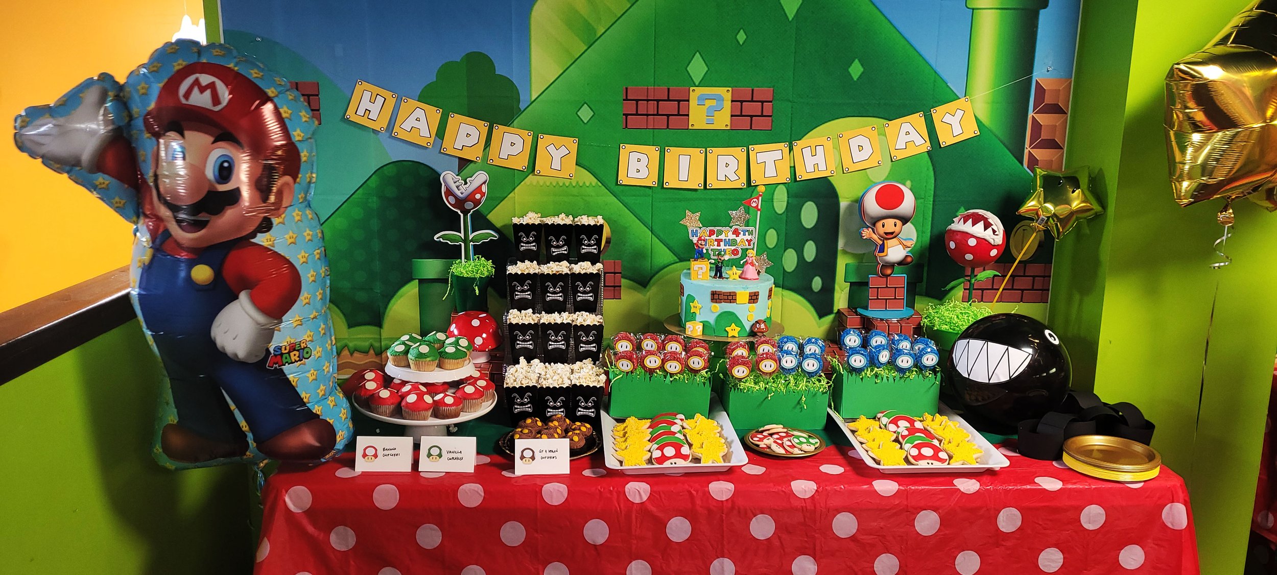 mario dessert table complete.jpg