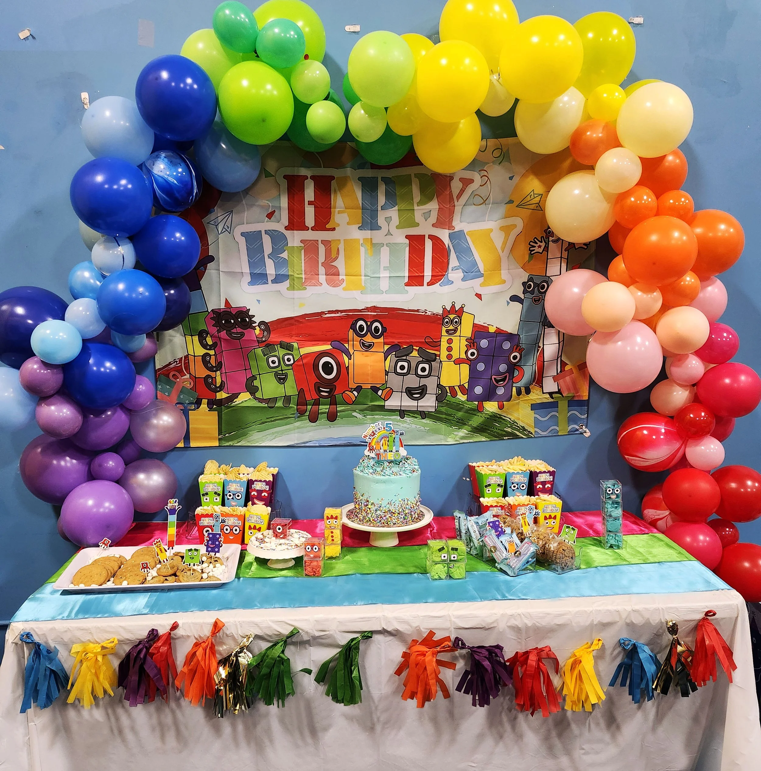 numberblocks dessert table 2.jpg