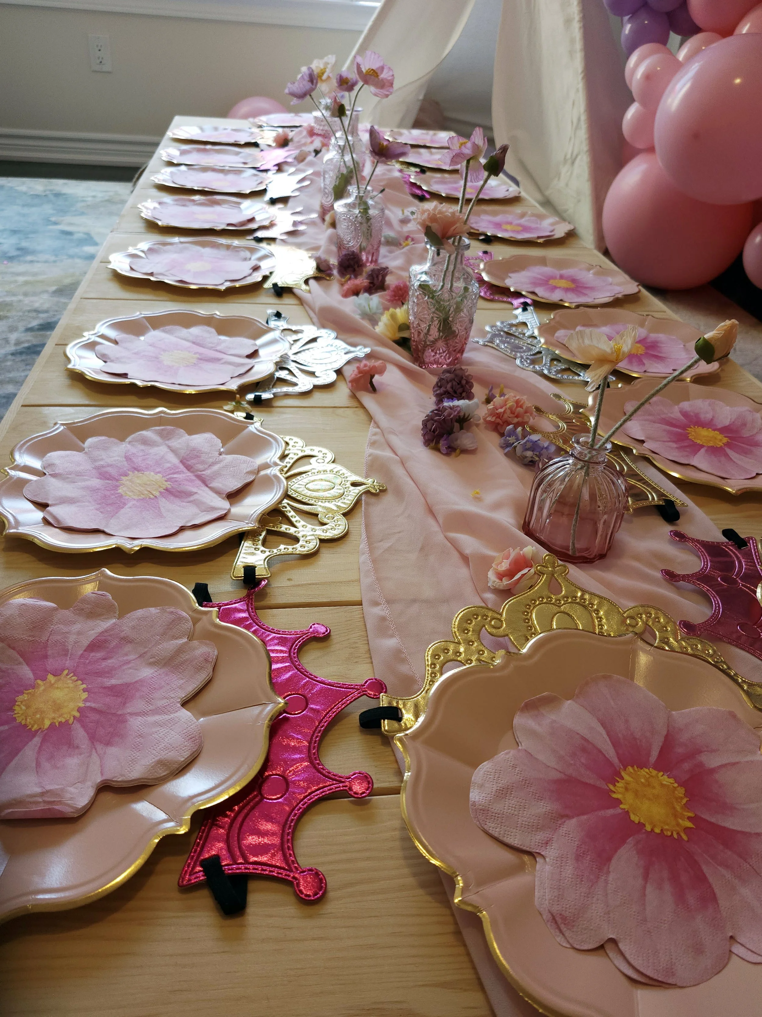 princess close up tablescape.jpg