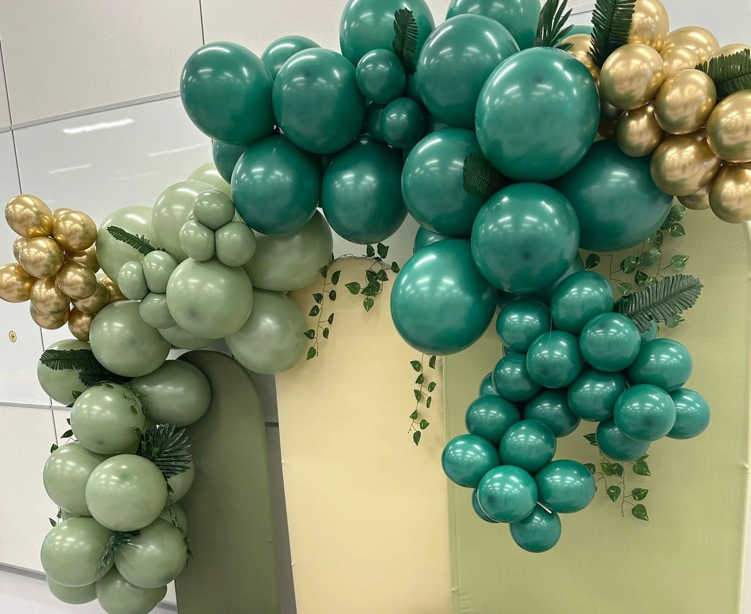 wild kratts balloons.jpg