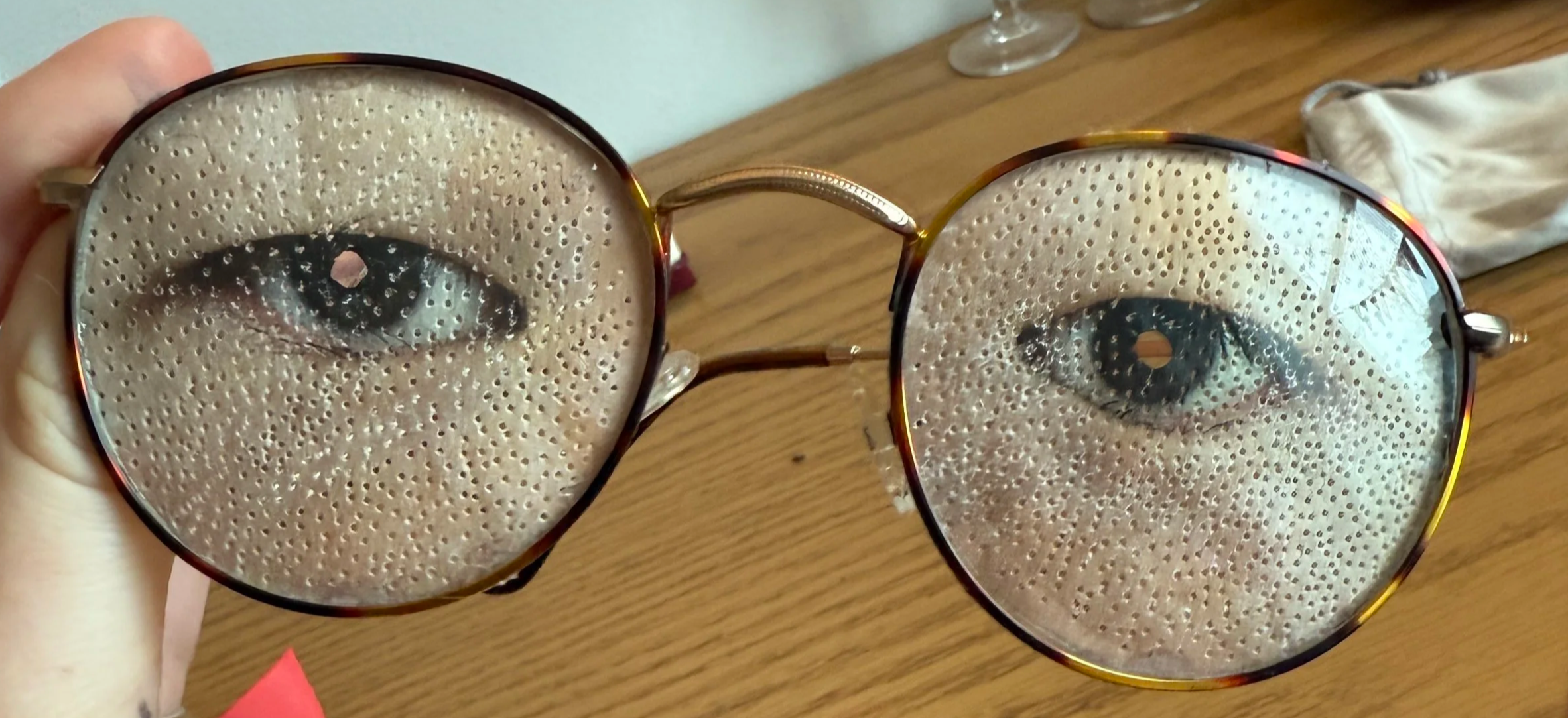 Functional false eye eyeglasses 