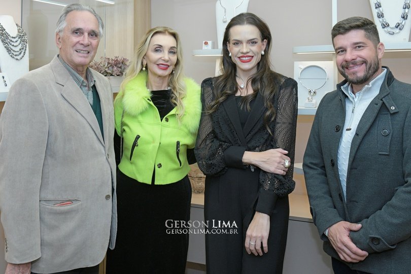 Priscila Mileke -Joalheria Autoral - CasaCor 019.jpg