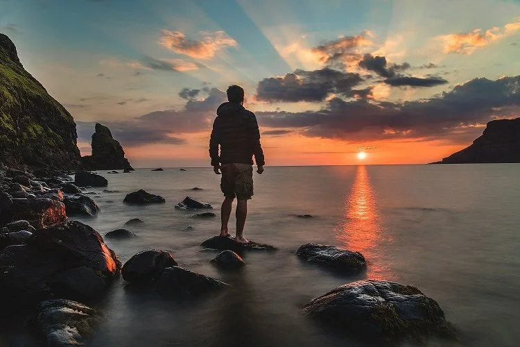Creativity + Christ: A Poem on Discontentment and Lasting Hope