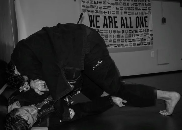 &ldquo;A person who has never made a mistake never tried anything new.&rdquo; ~ Albert Einstein 

#jiujitsu #bjj #bandw #jiujitsu4life #jiujitsupictures