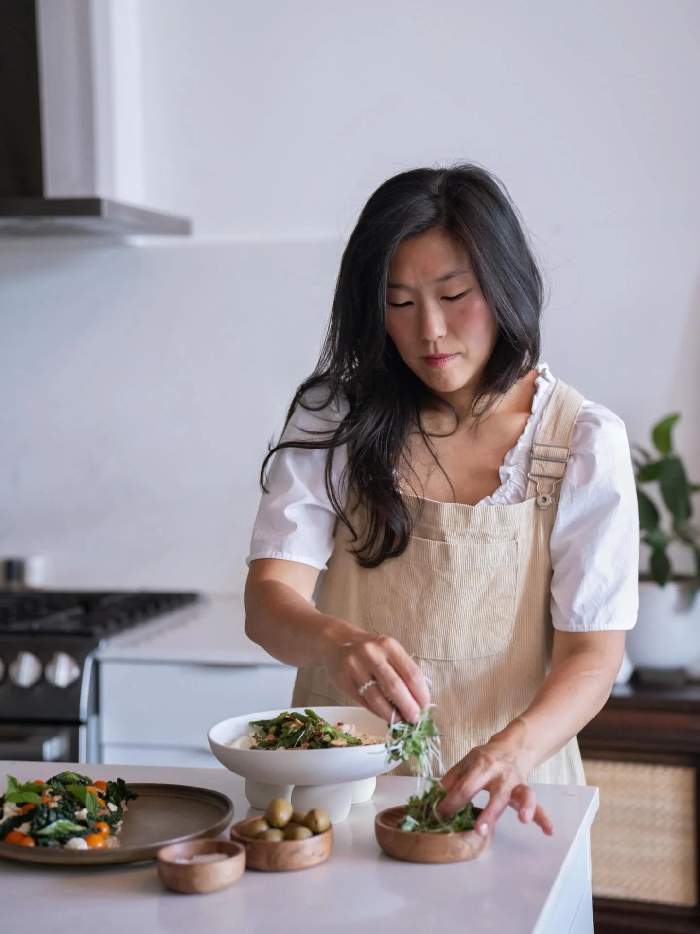 I&rsquo;ve cooked for families for over a decade, and what I love most still feels meaningful &mdash; creating food that brings a little more ease, comfort, and care into daily life. 

#dinnerinyvr
#vancouverpersonalchef 
#familymeals
#simpleingredie
