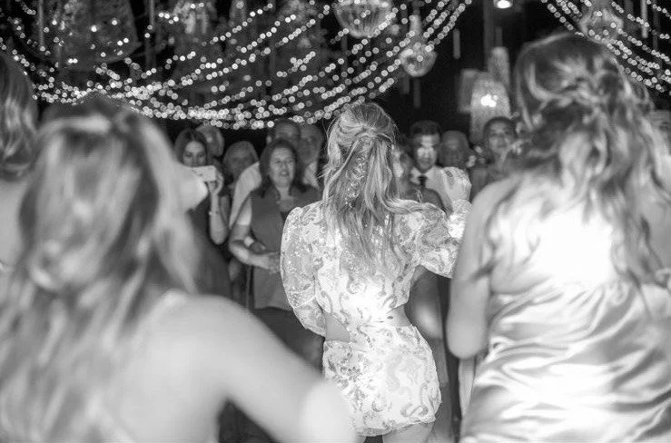 Chorégraphie surprise des amis pour les mariés – Forfait Surprise (5 heures)