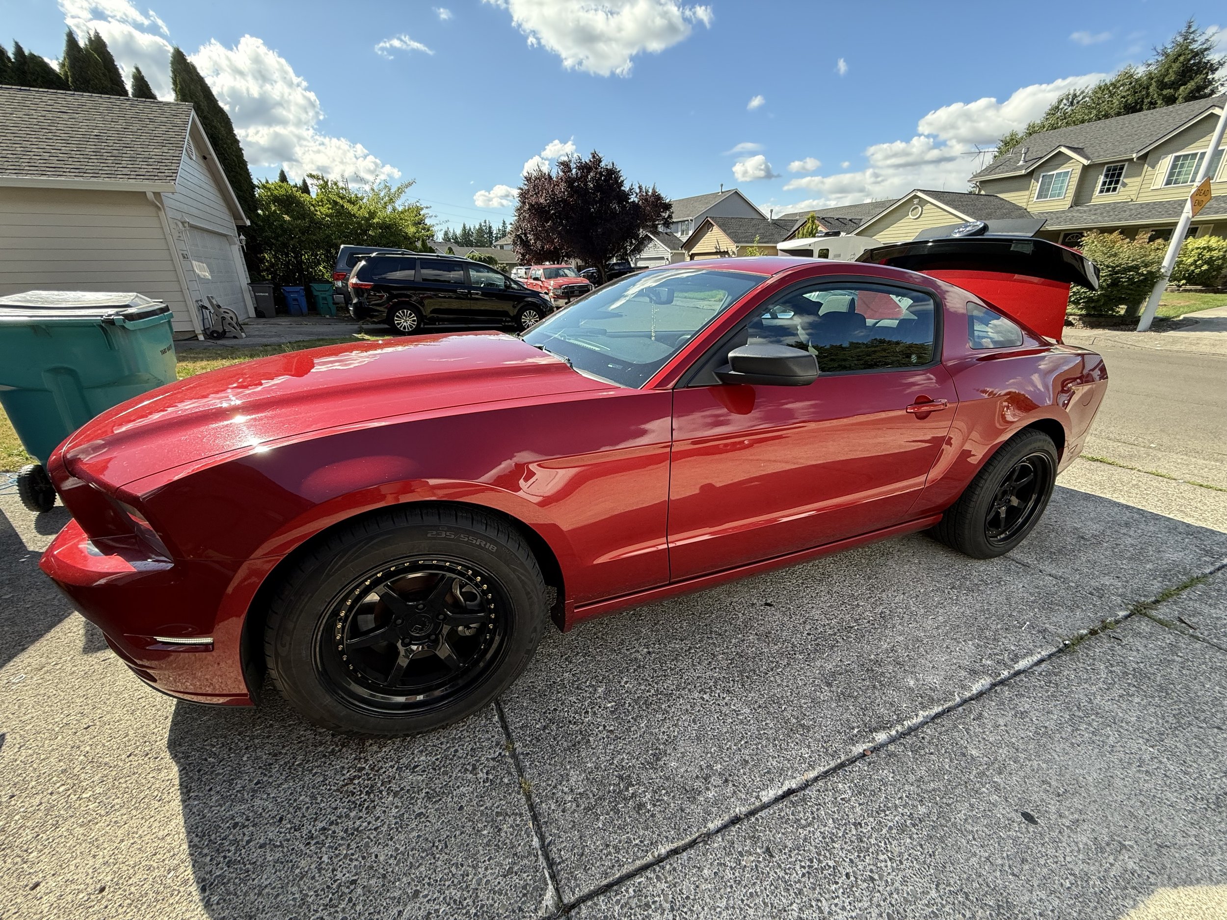 Chemical Detailers Citrus Wash & Gloss Service