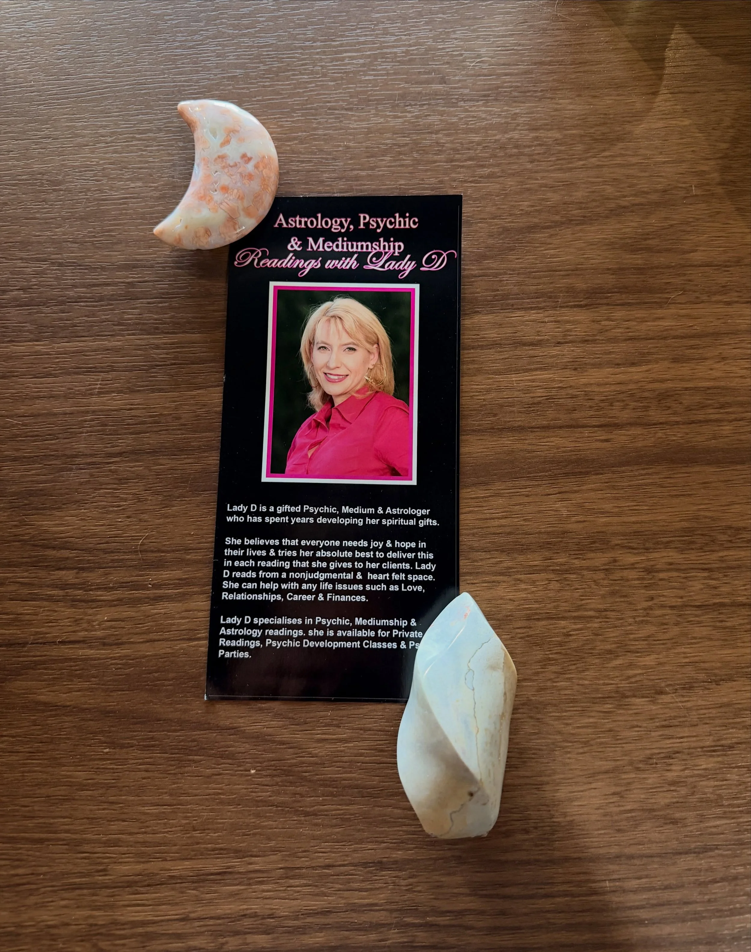 Good news ✨ there&rsquo;s still a couple of spots left for this Saturday for a reading with the wonderful Lady D. Inquire in store or online before the spots get filled 
#chaos2calm #reader #tarot #crystal